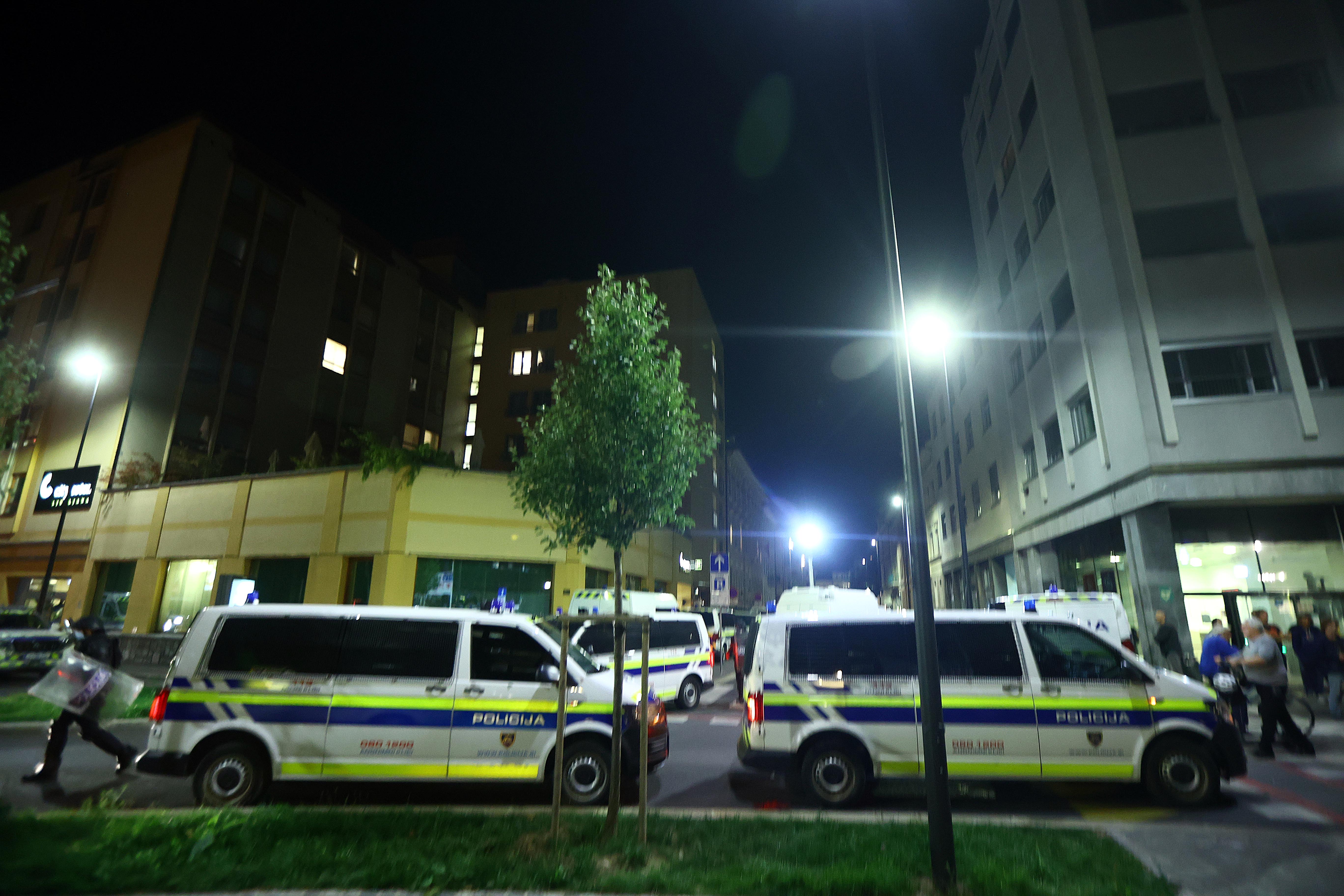 zanikovalci koronavirusa, vdor, rtv