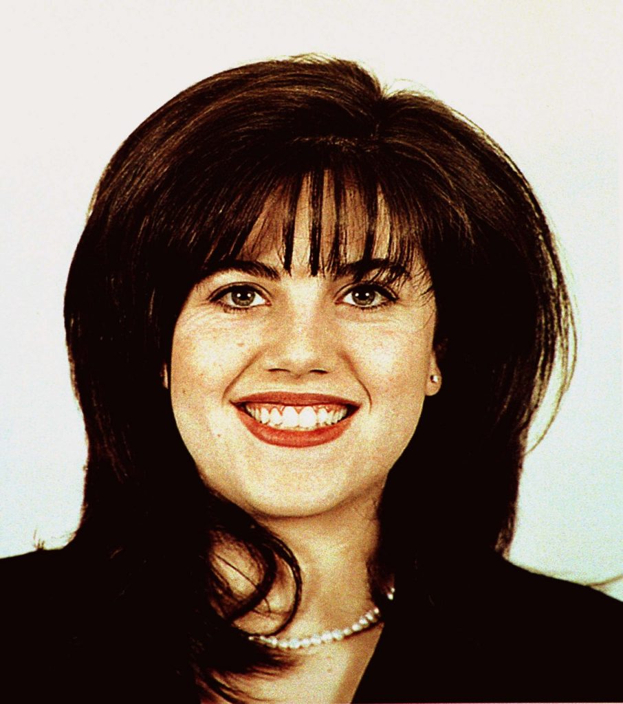 1631281199-Monica-Lewinsky-4-906x1024.jpg