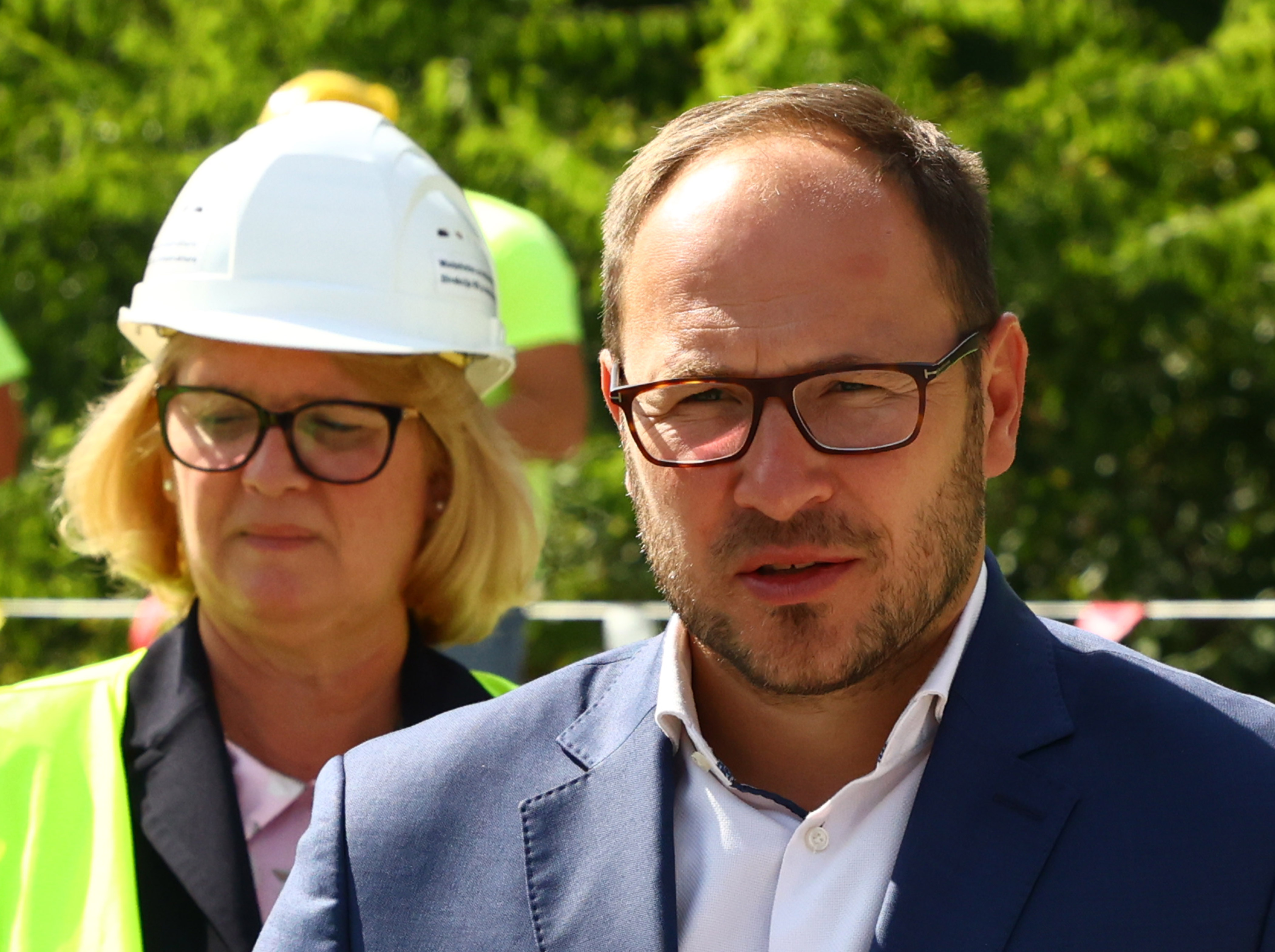 Jernej vrtovec, minister za infrastrukturo