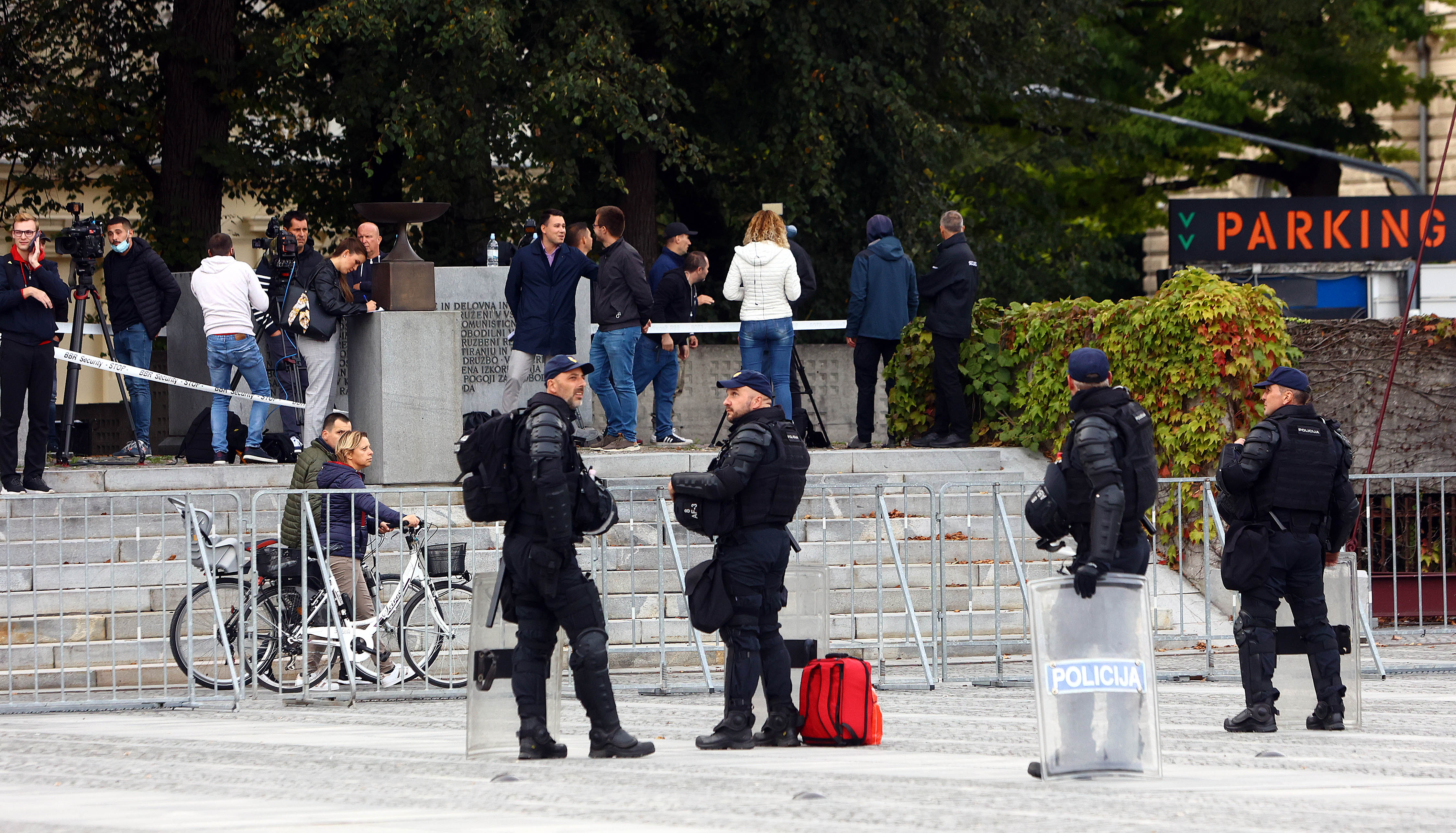 Borut Živulović/BOBO
