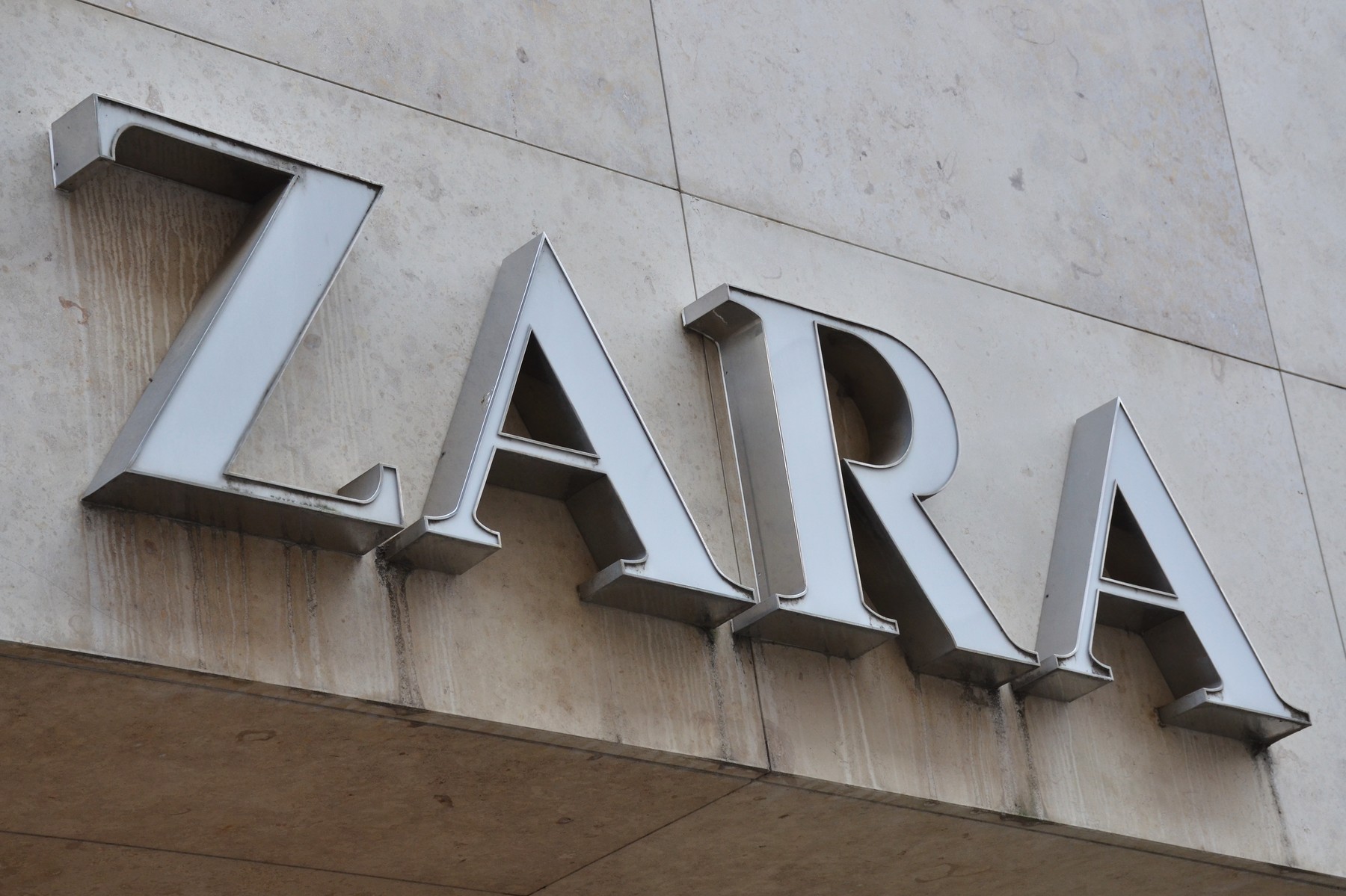 zara, moda, modna hiša, orodje