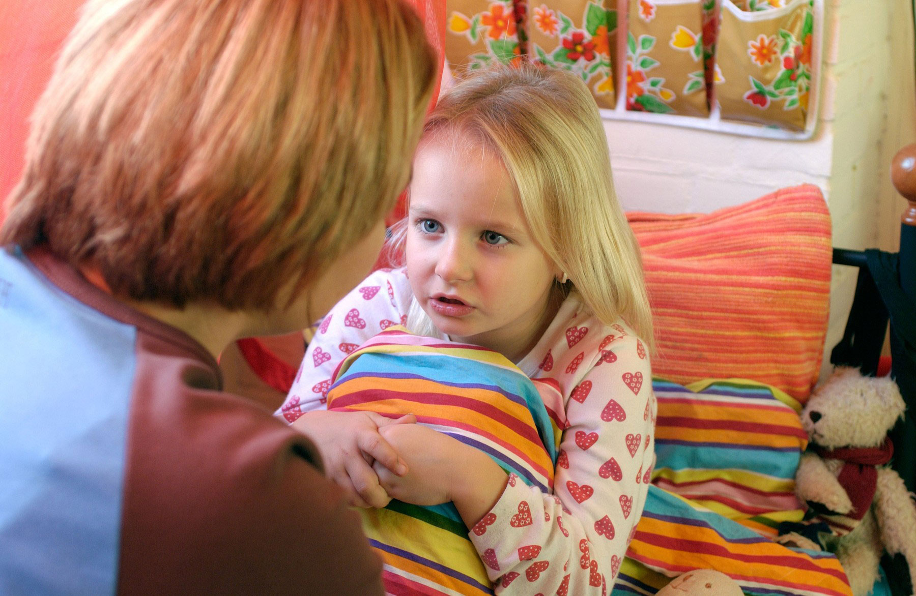 večorganski vnetni sindrom simptomi