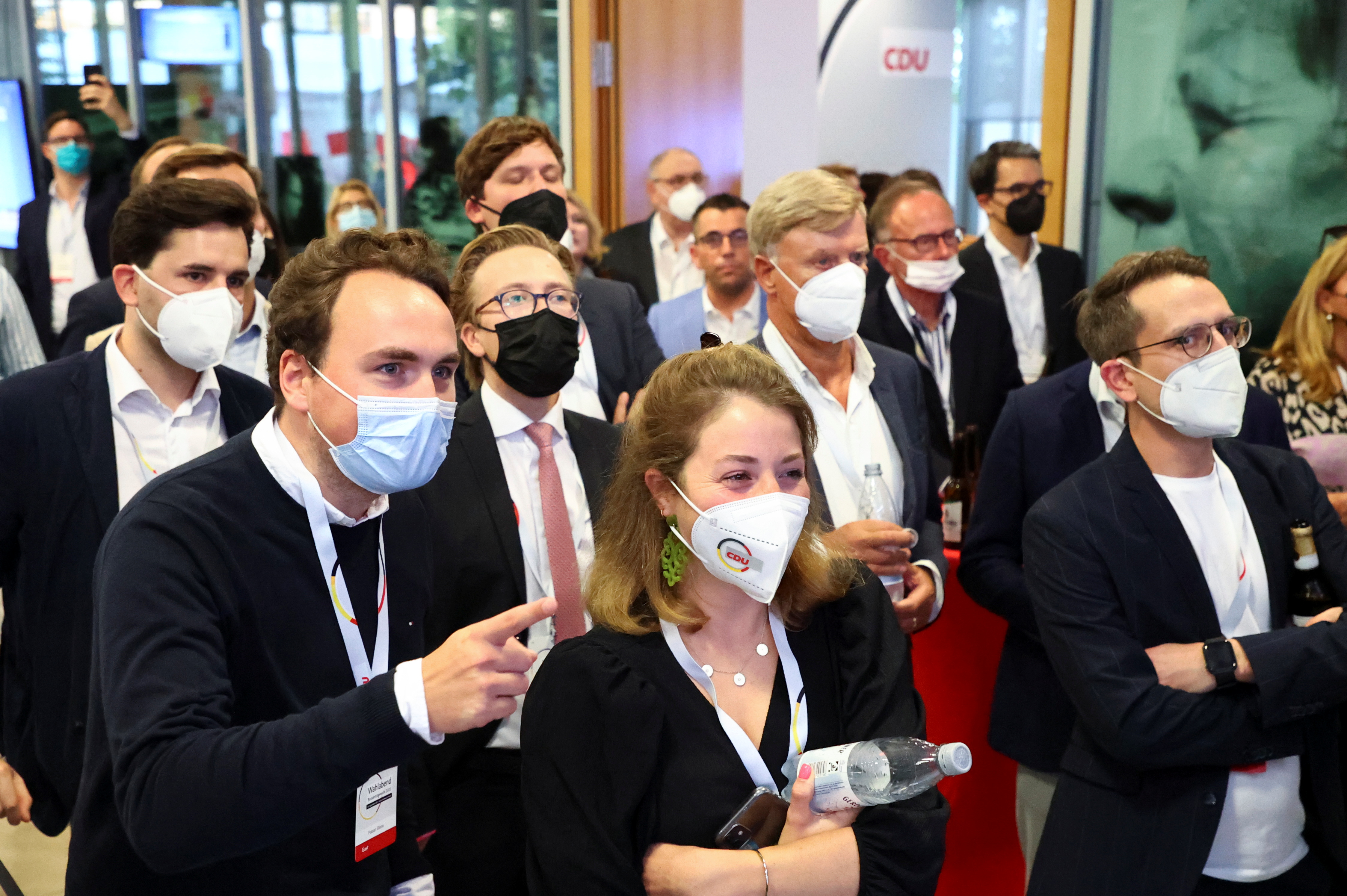 odzivi, vzporedne volitve, štab, cdu