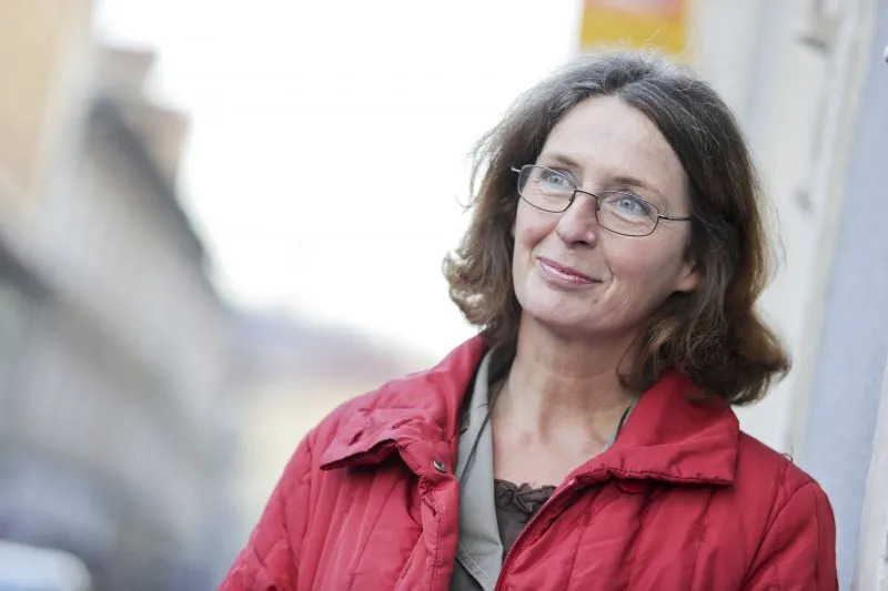 Elke, Kahr, komunisti