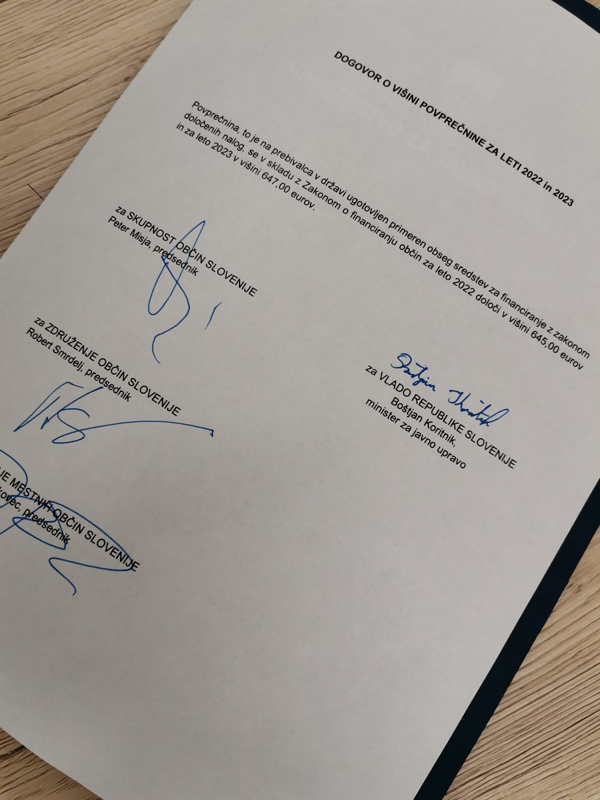 1632751067-podpisan-dogovor-scaled.jpg