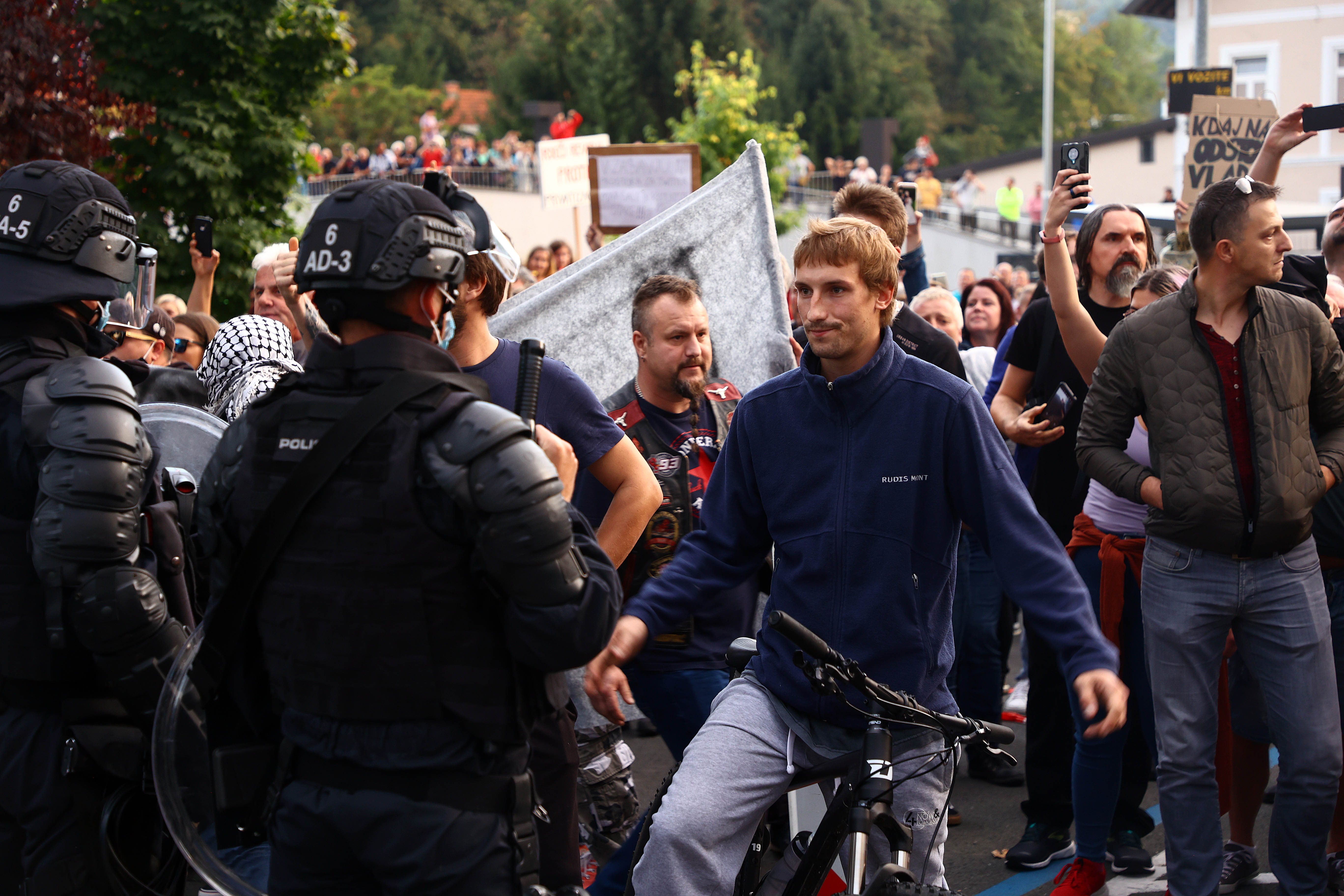 Borut Živulovič /Bobo