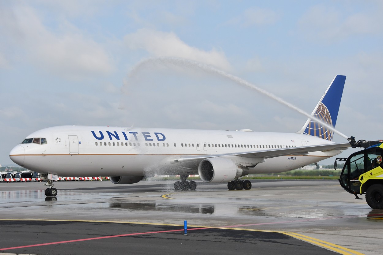united airlines, letalo