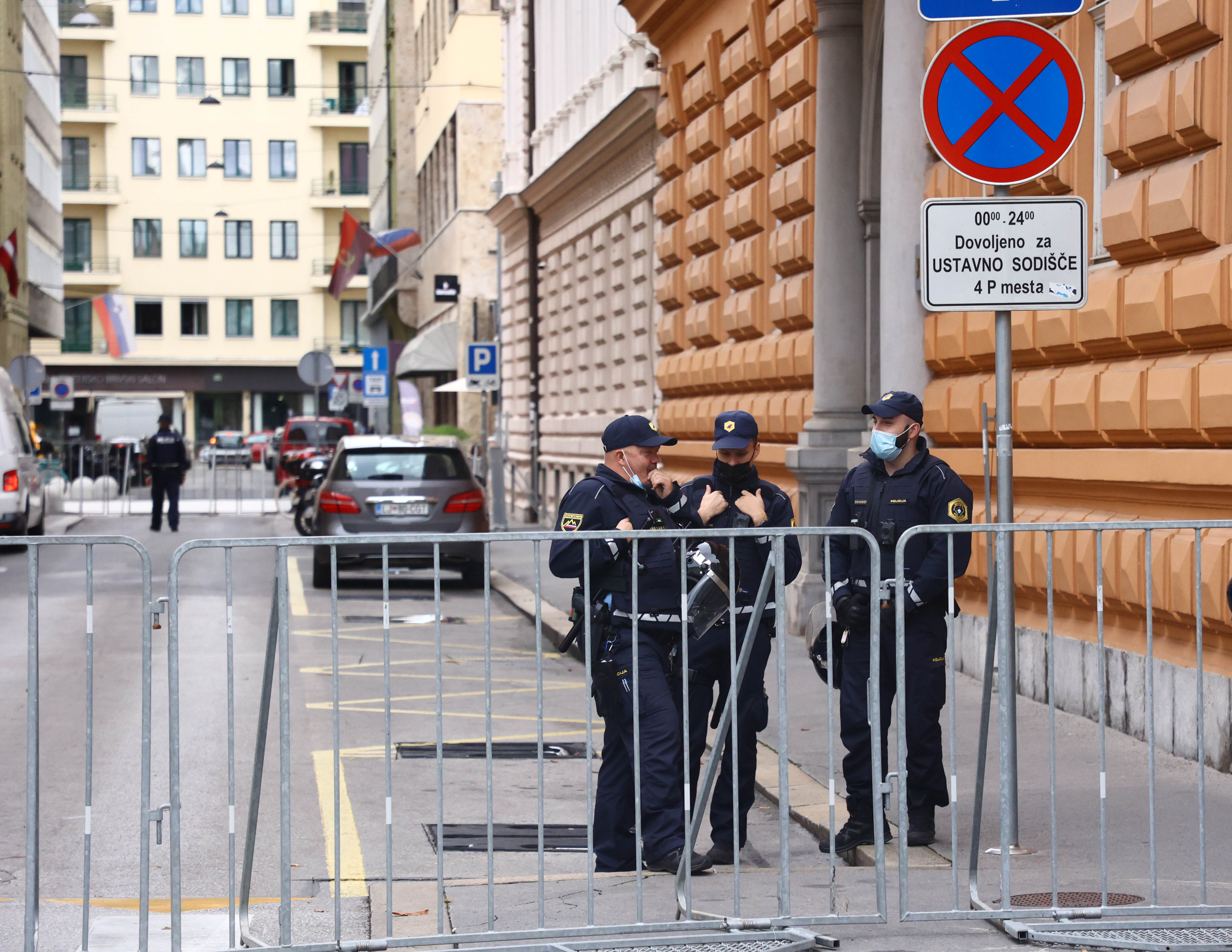 Policija varuje Ustavno sodièe