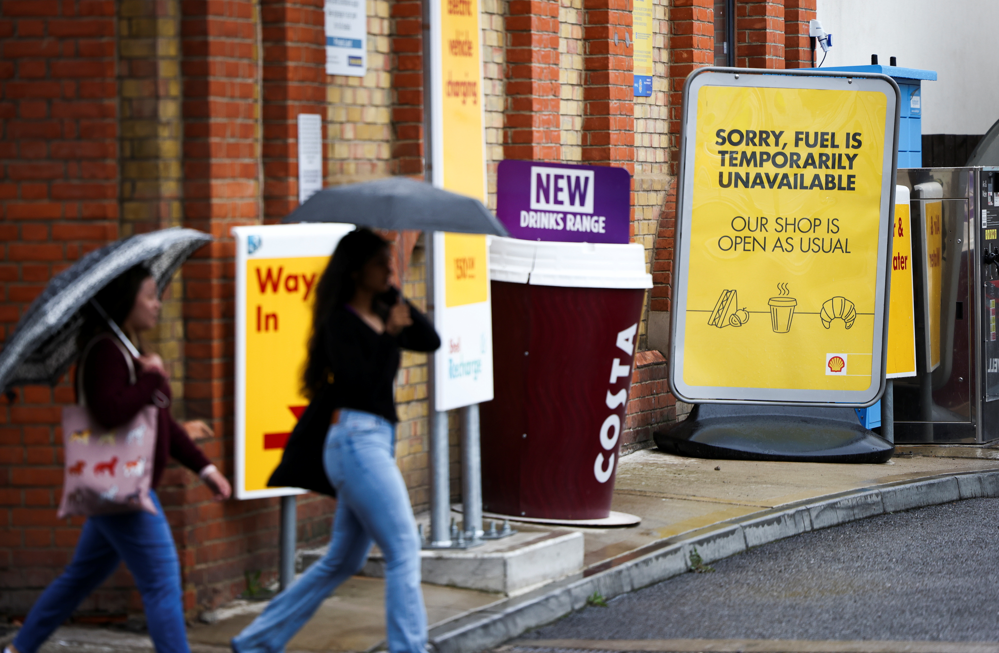 bencinska črpalka, gorivo, Velika Britanija