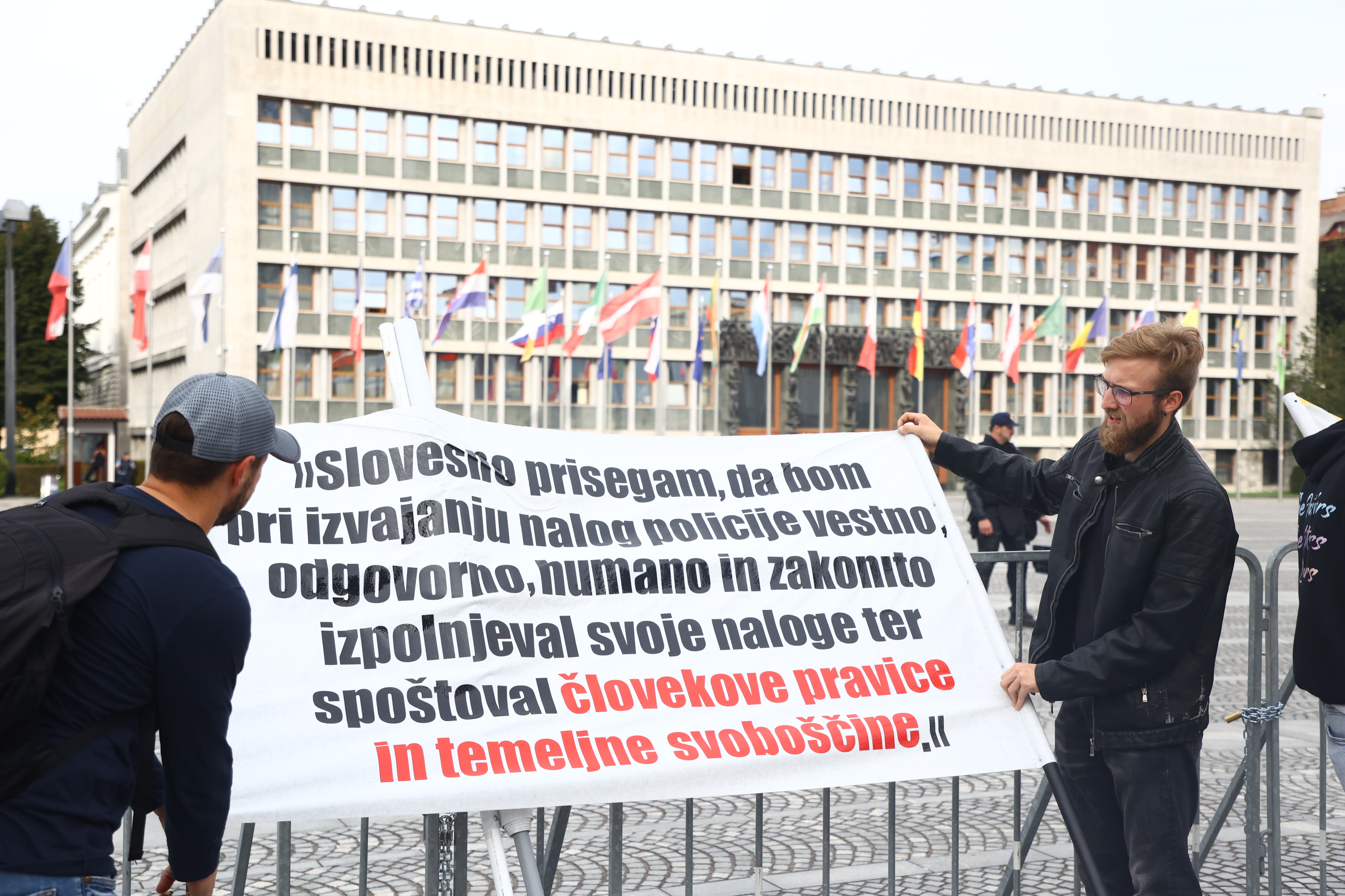 Protest pripadnikov anticepilcev