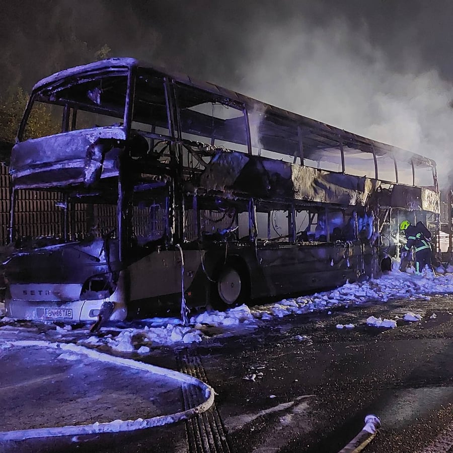 avtobus, ogenj, primorska avtocesta