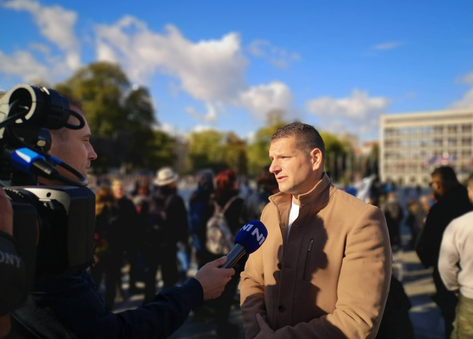 Zoran Stevanović, Trg republike