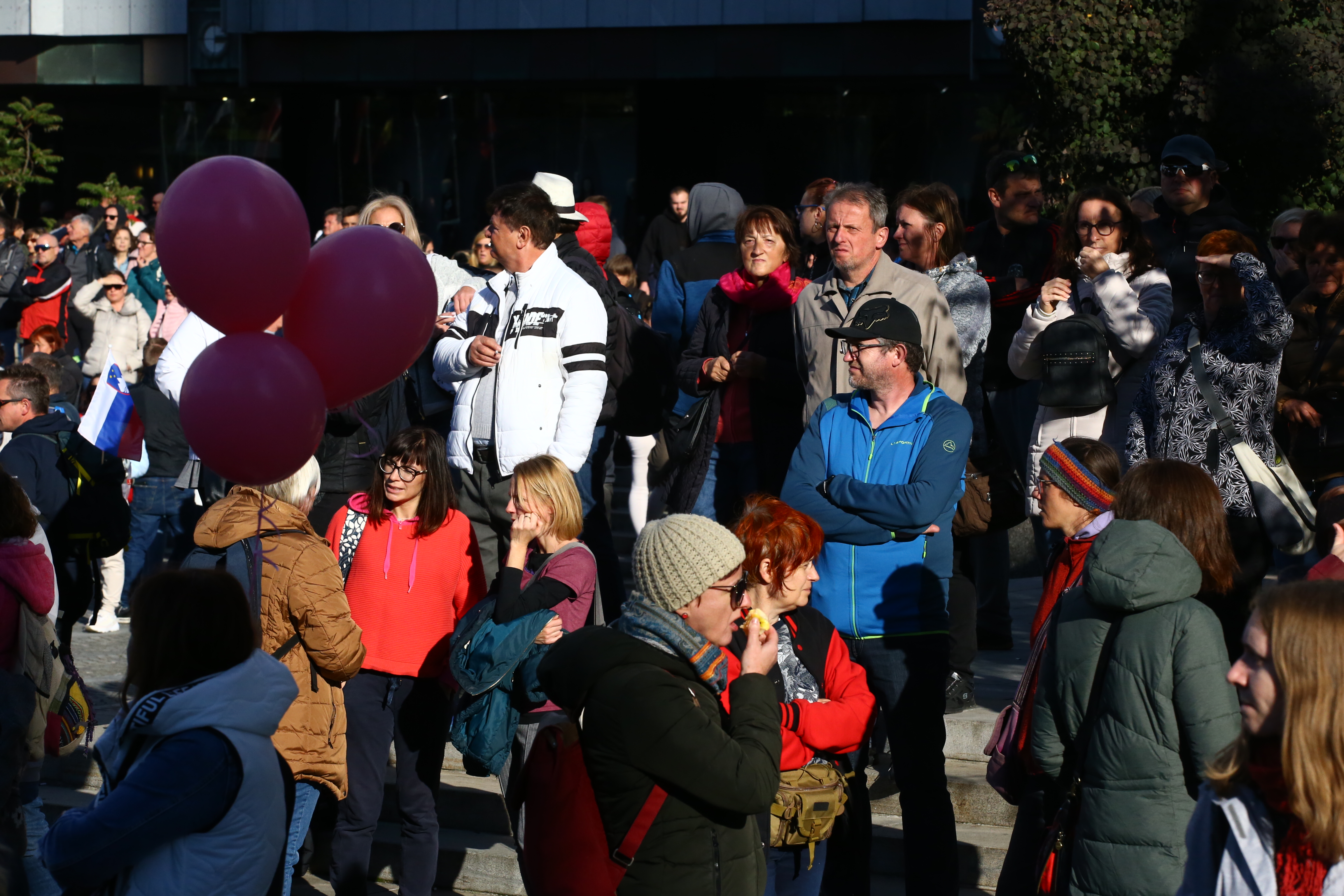 Protest na Trgu republike, 13. 10. 2021