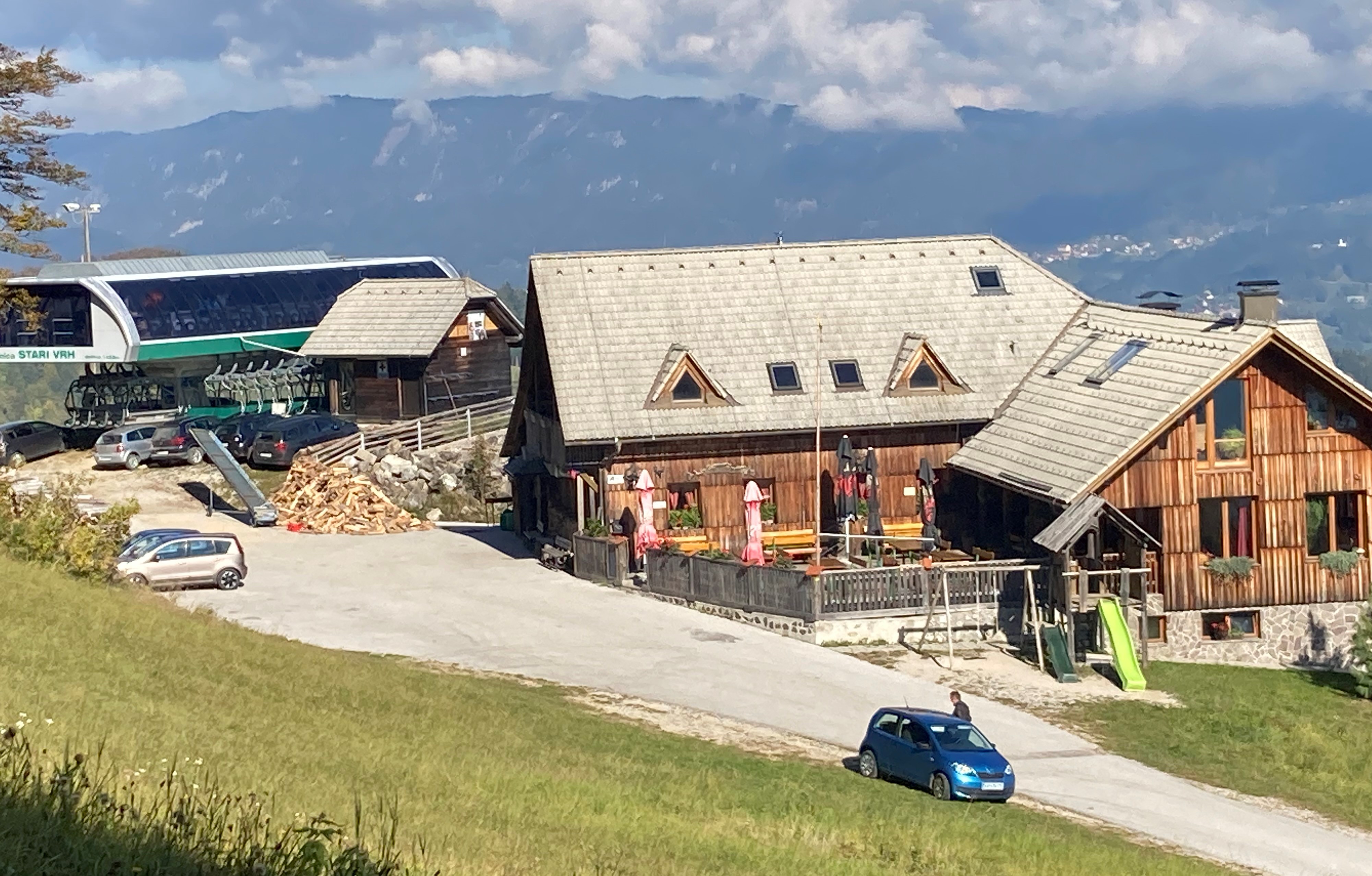 stari vrh, izlet, škofjeloško hribovje, smučišče