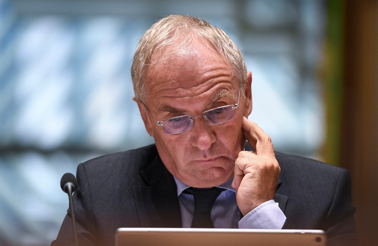 Aleš, Hojs, notranji minister