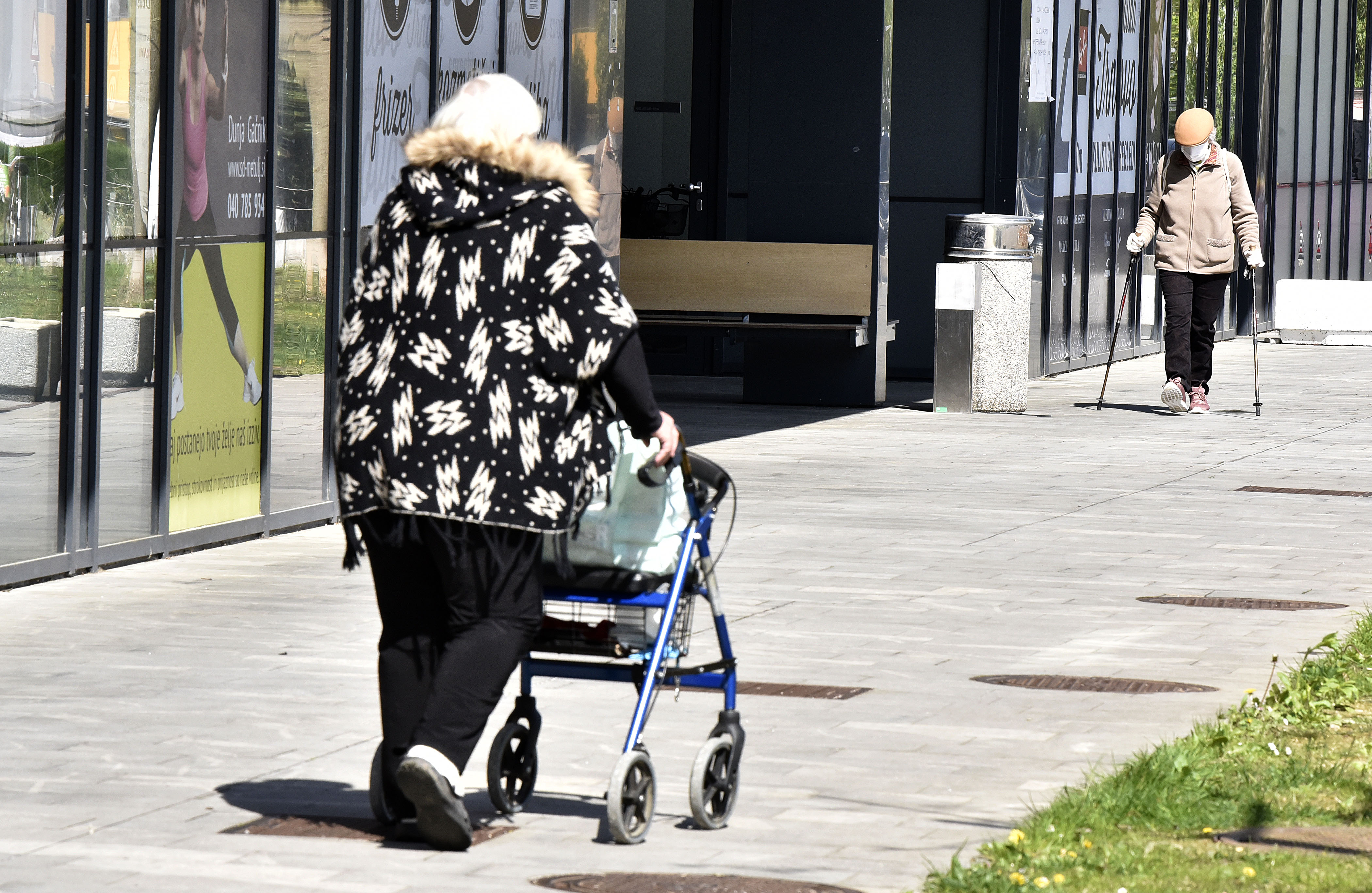 Dom starejših občanov Trnovo Rizična skupina Covid 19