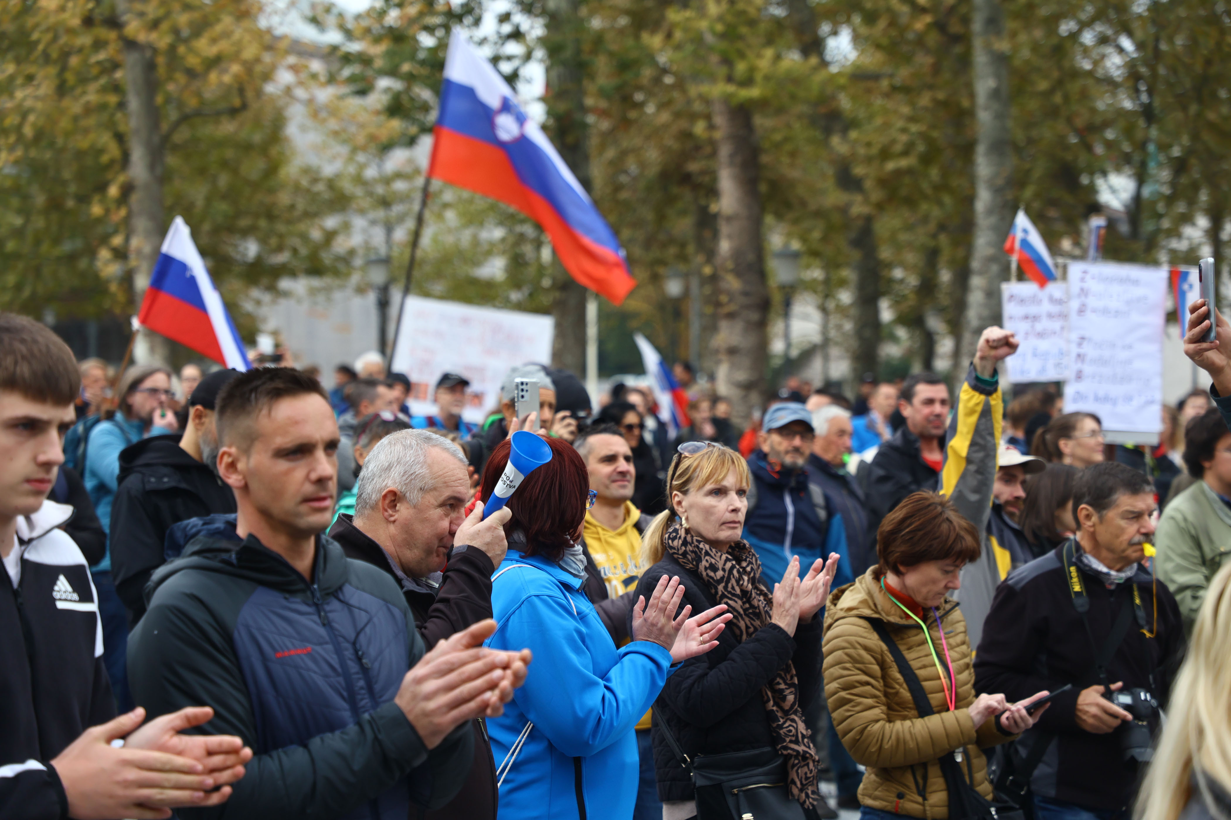 Protest proti vladnim PCT ukrepom 20. 11. 2021