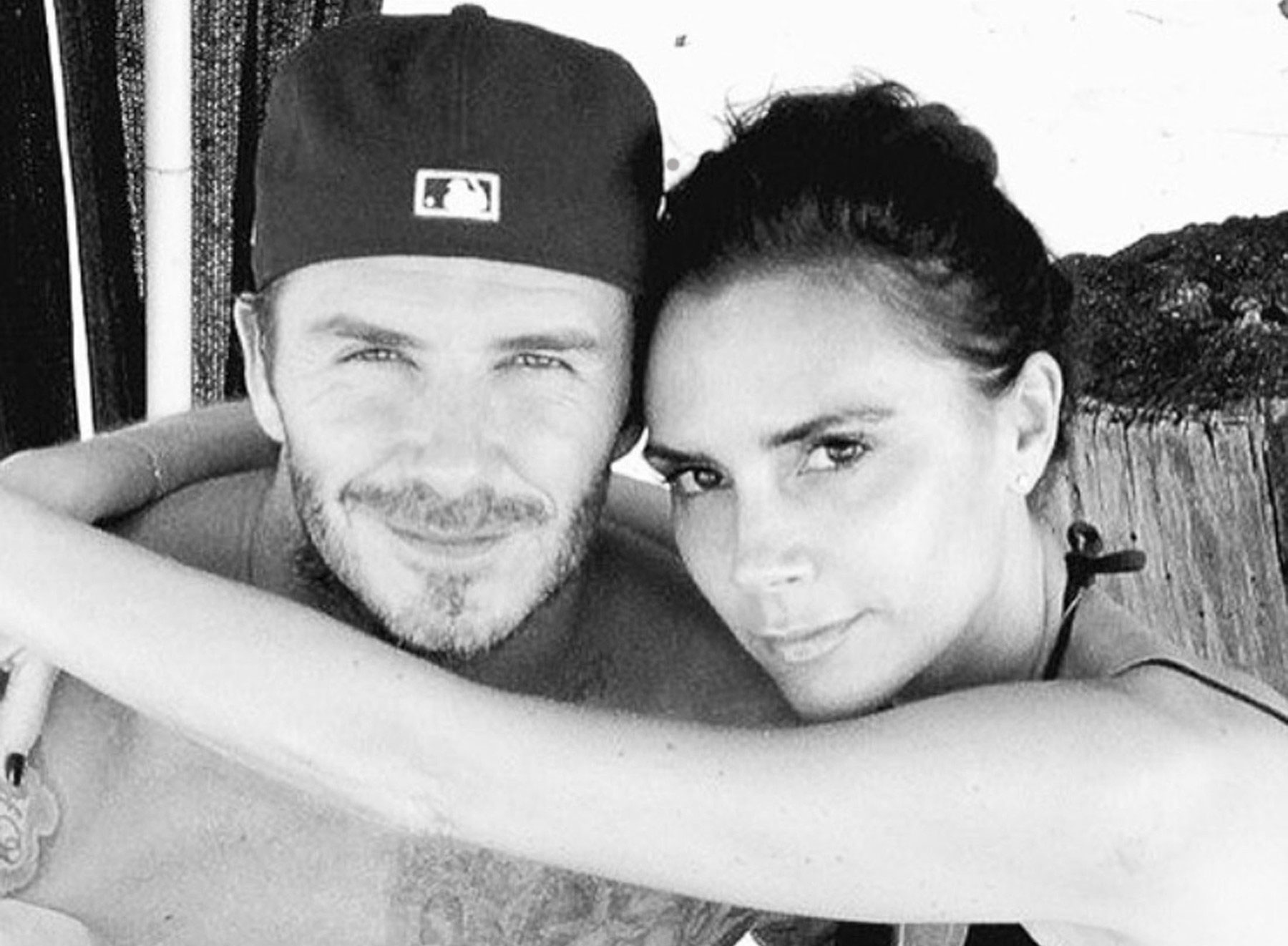 1635260447-david-beckham-victoria-beckham.jpg