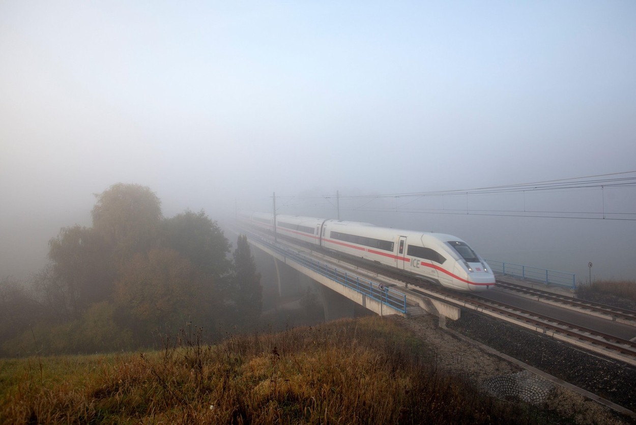 napad z nožem, hitri vlak, Nemčija