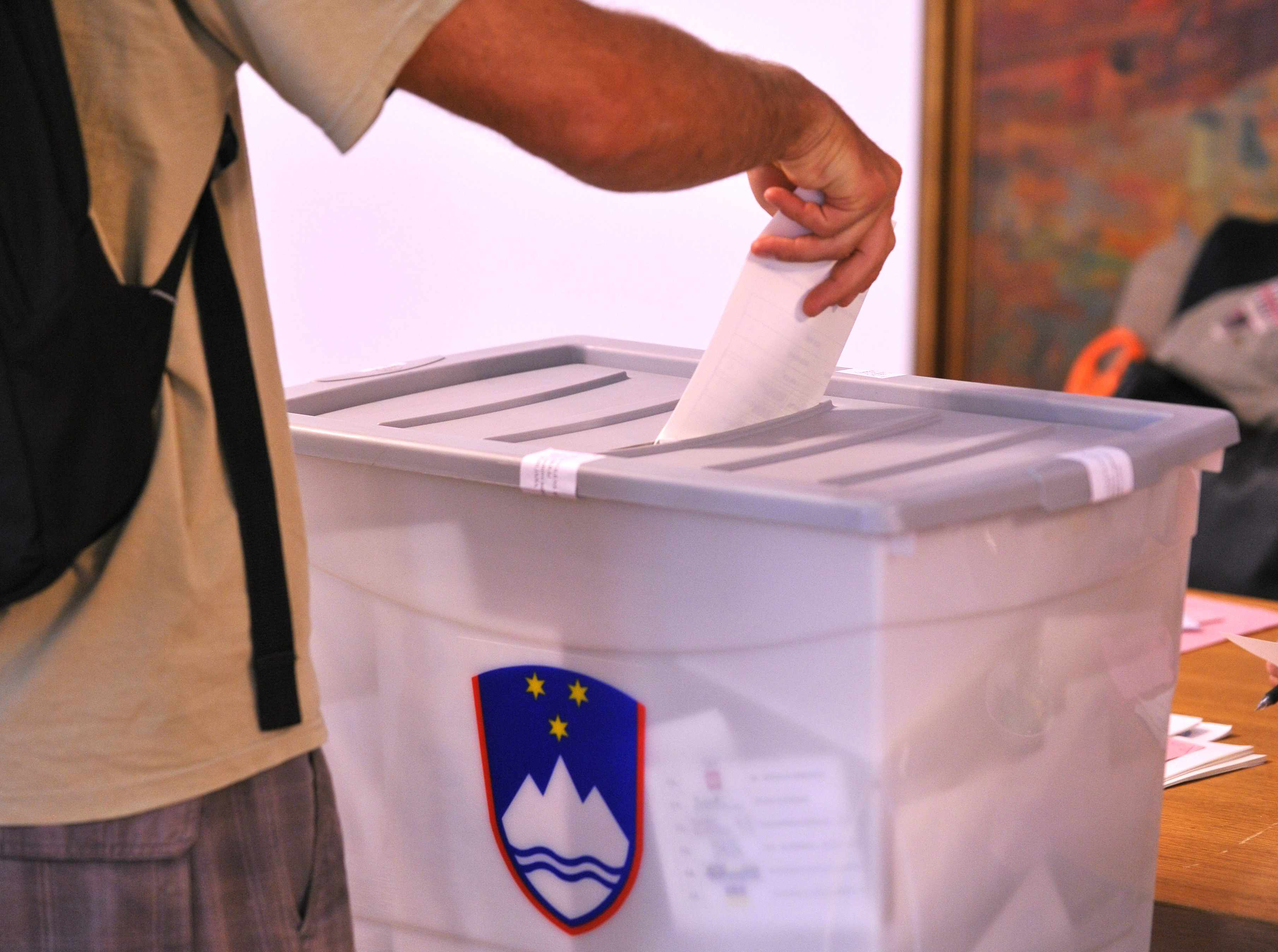 volilna skrinjica, volitve, volišče