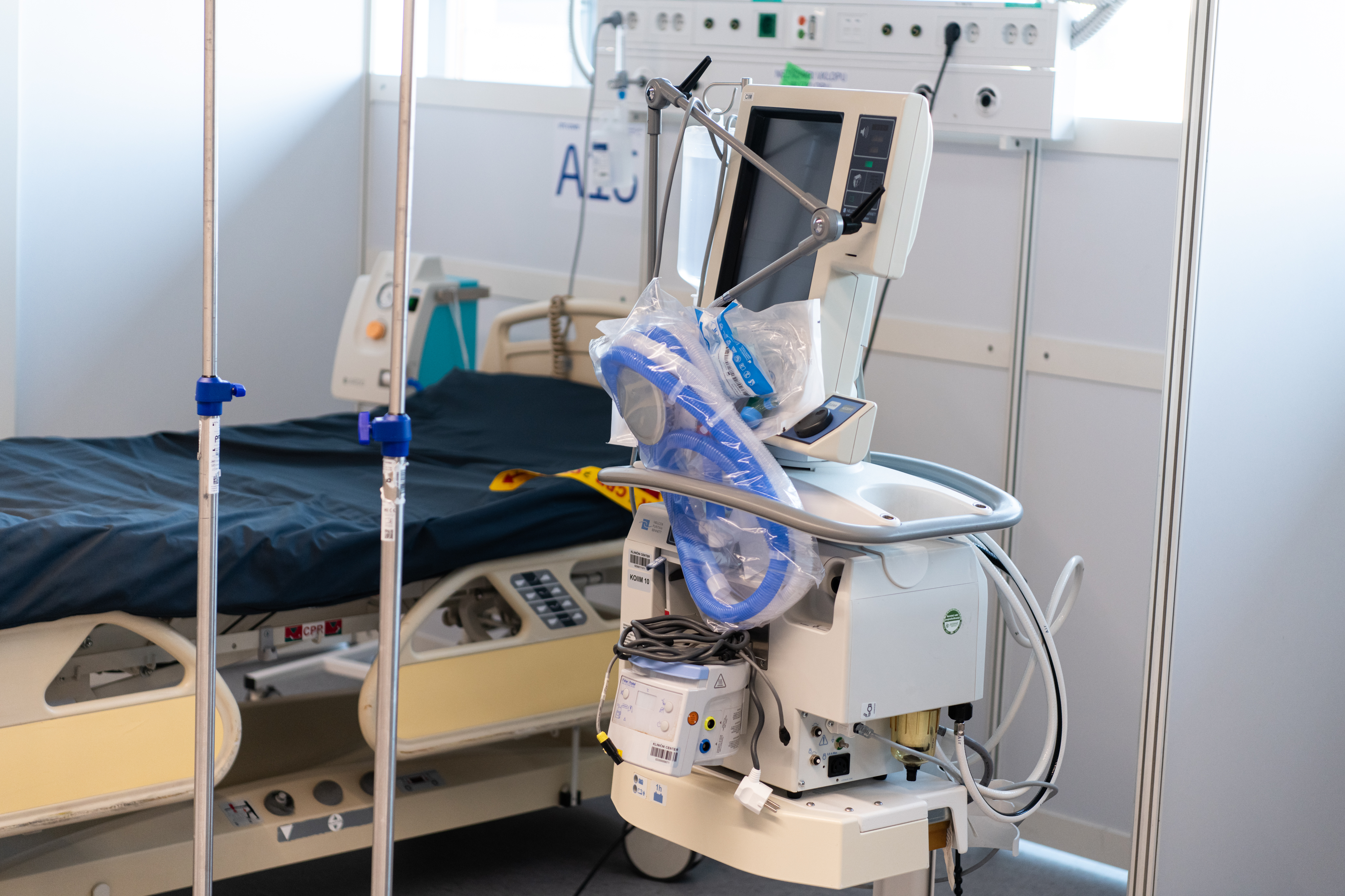 bolniška postelja, dts