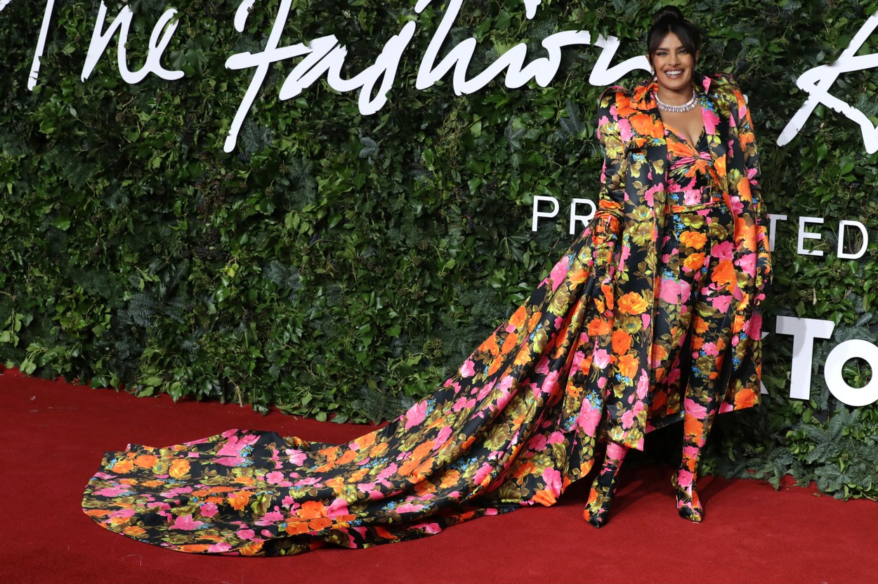 rdeča preproga, london, moda