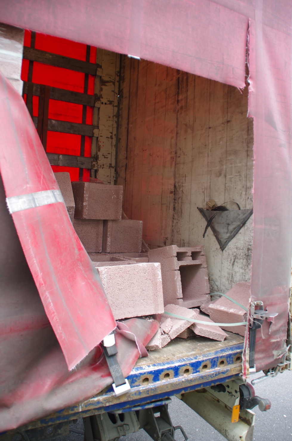 Tovornjak nepravilnosti