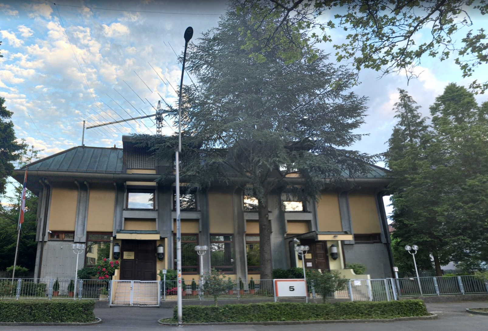 Veleposlaništvo v Švici