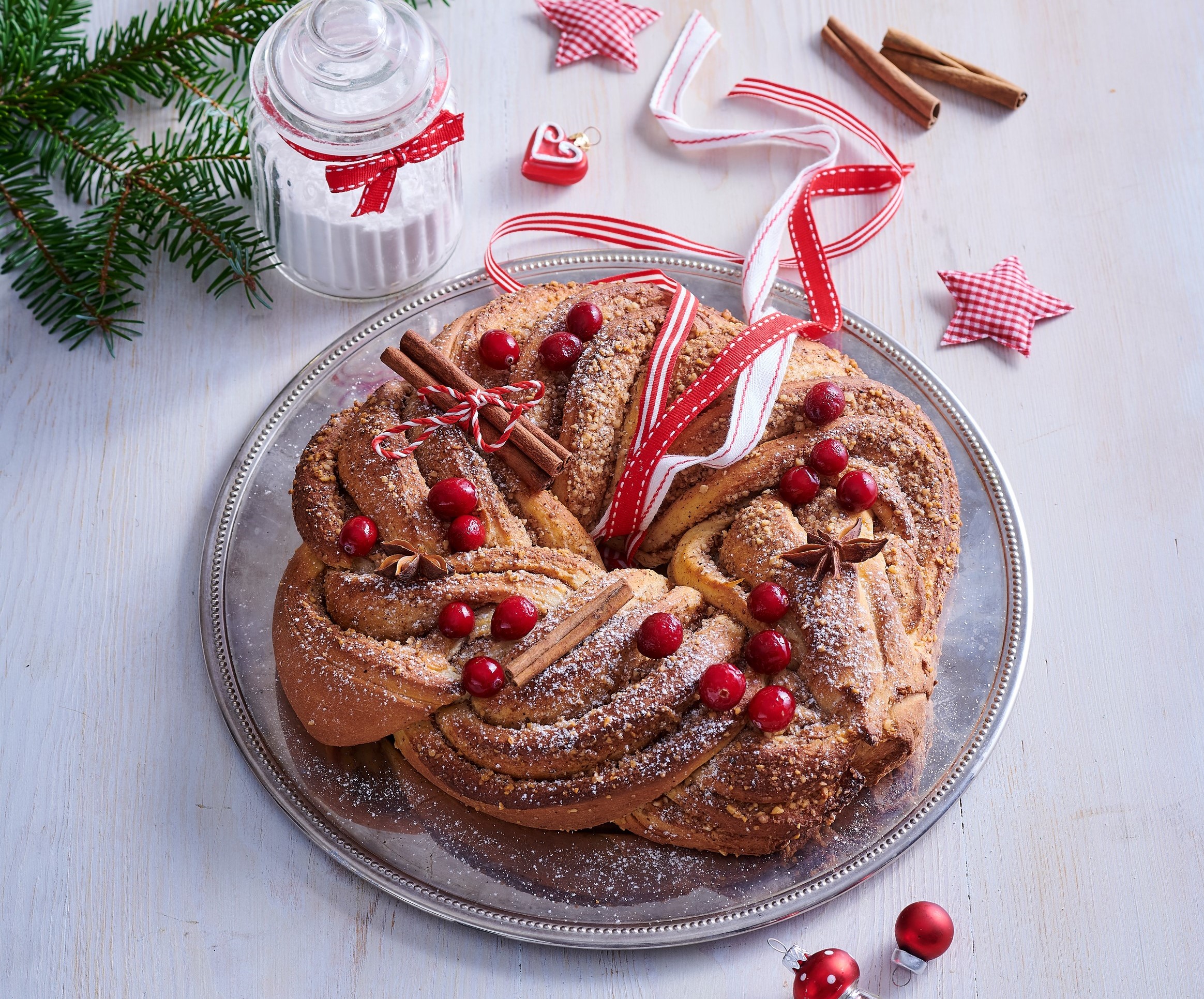 cimetov venec , božična peka, božič