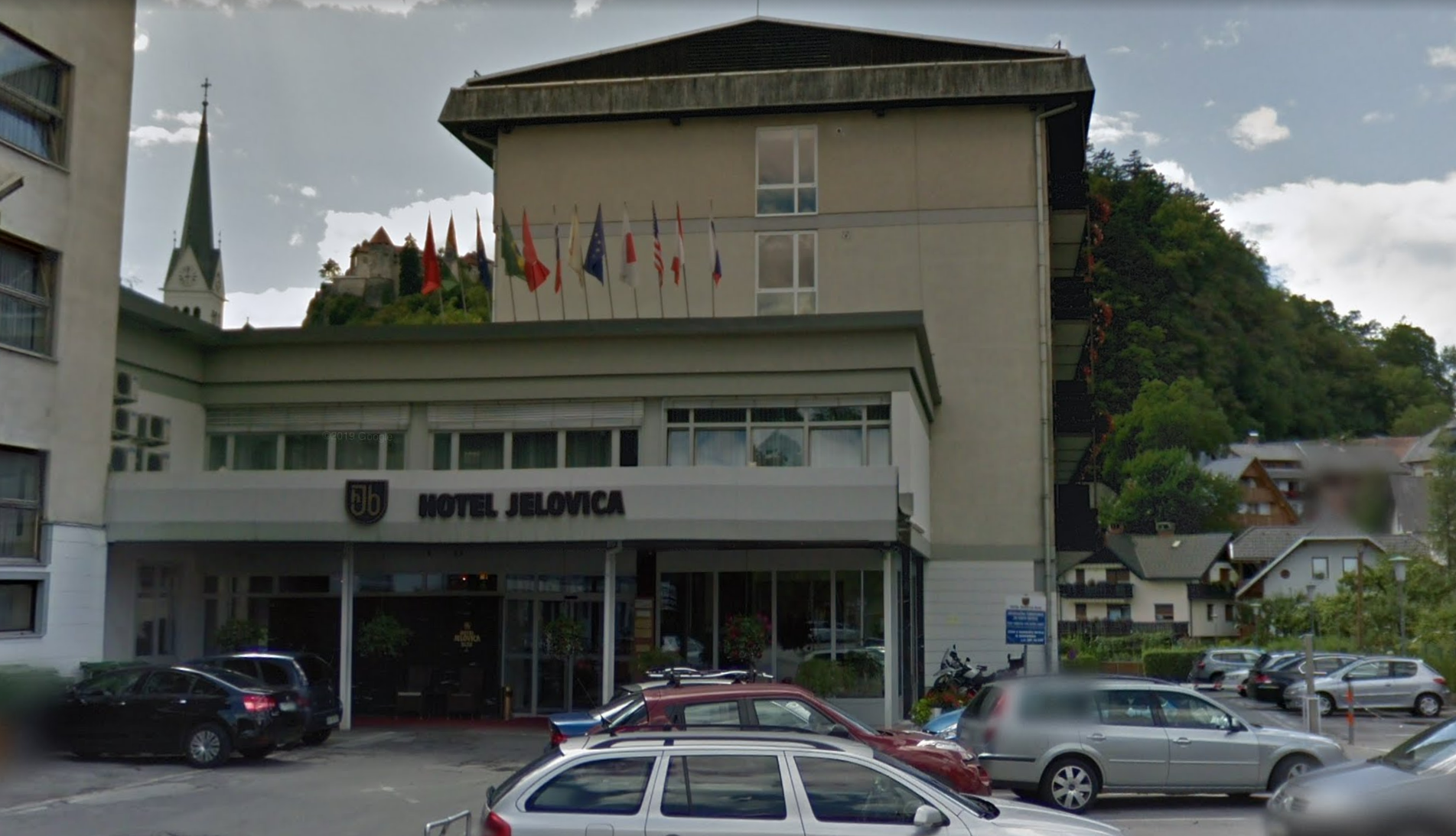1640096975-Hotel-Jelovica.png