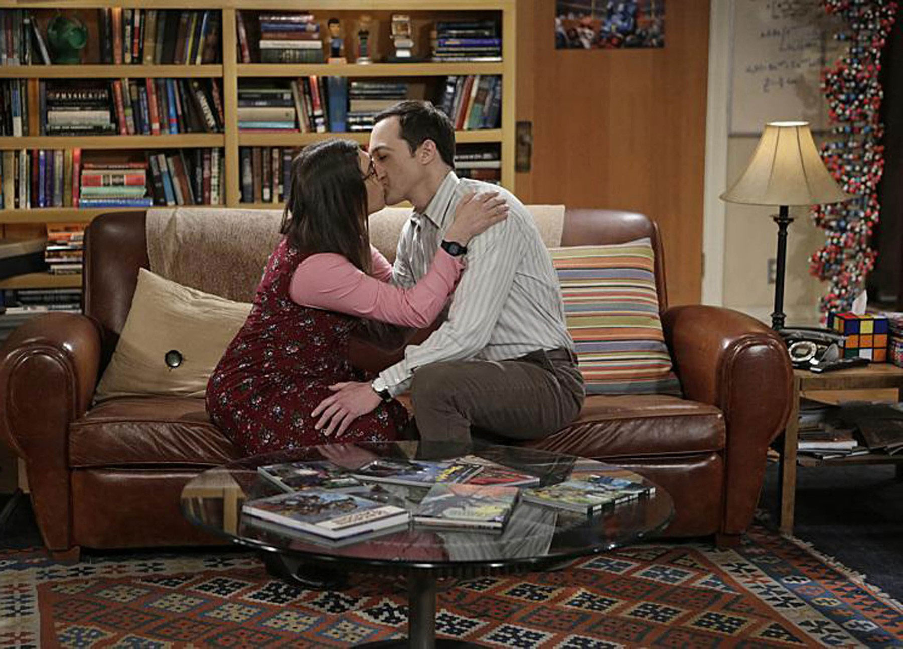 1640451793-Sheldon-in-Amy-Jim-Parsons-in-Mayim-Bialik.jpg
