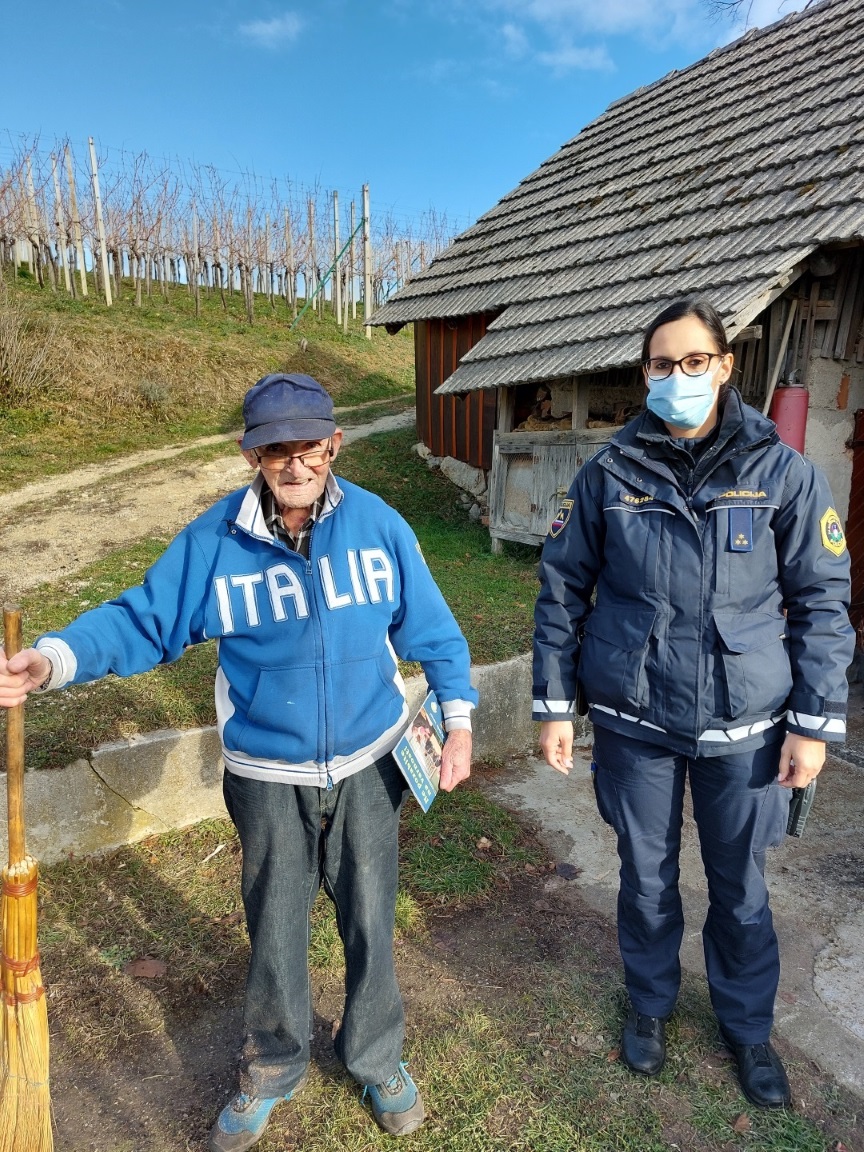 Policija obiskala starejše