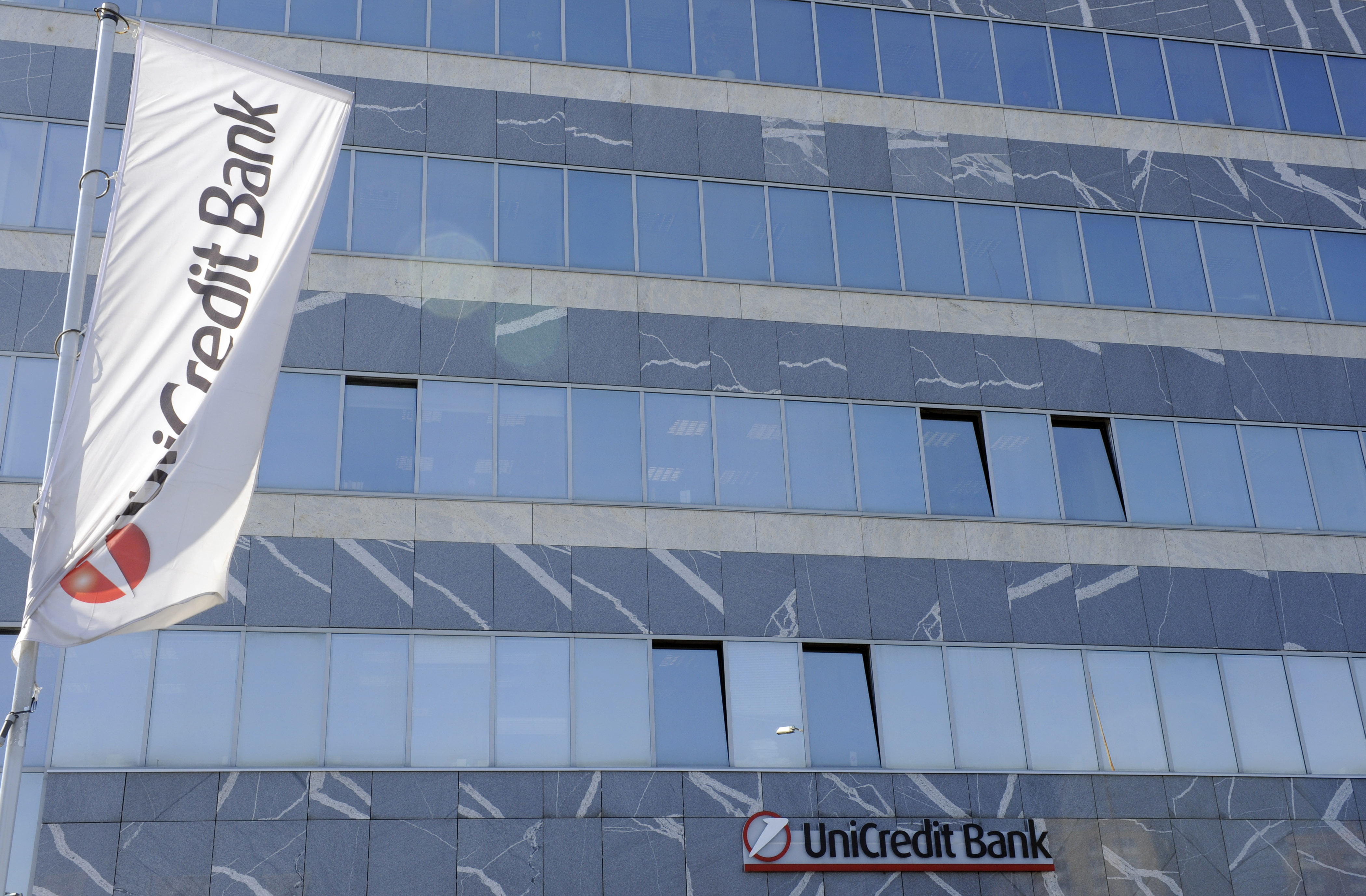 UNICREDIT BANK