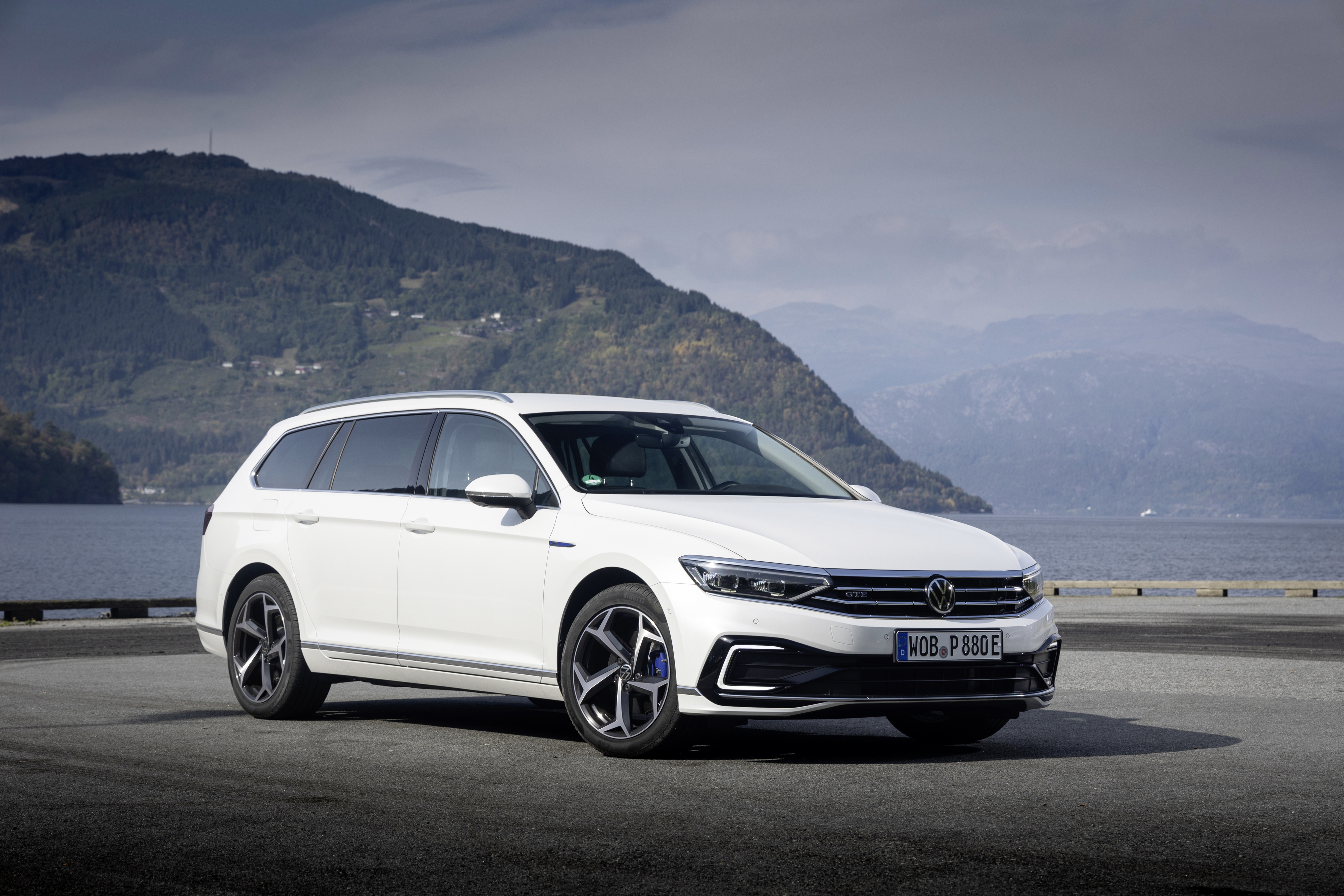 Volkswagen Passat GTE Variant