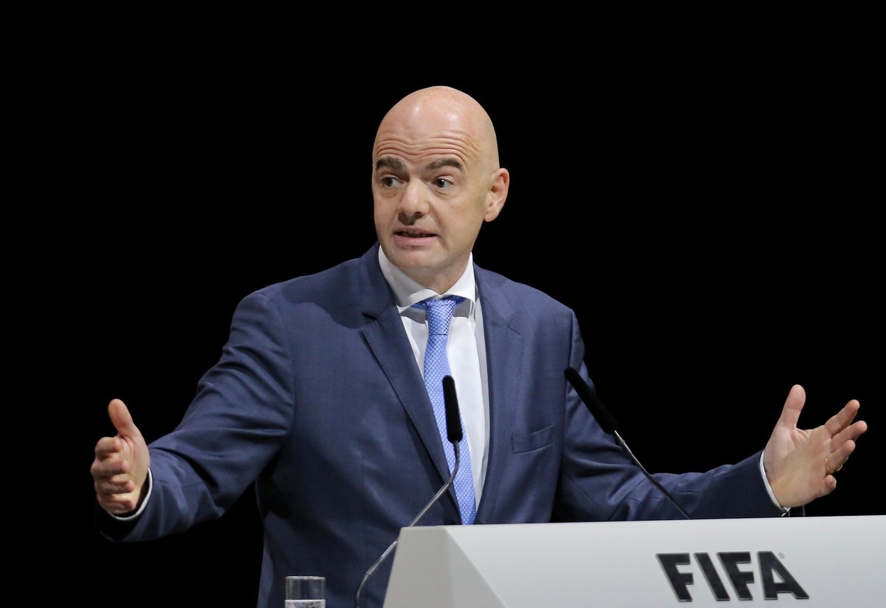 1641976184-Gianni-Infantino.jpg