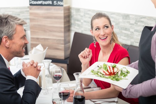 moški, ženska, večerja, solata, hrana