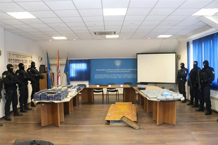 Zaseg droge Hrvaška