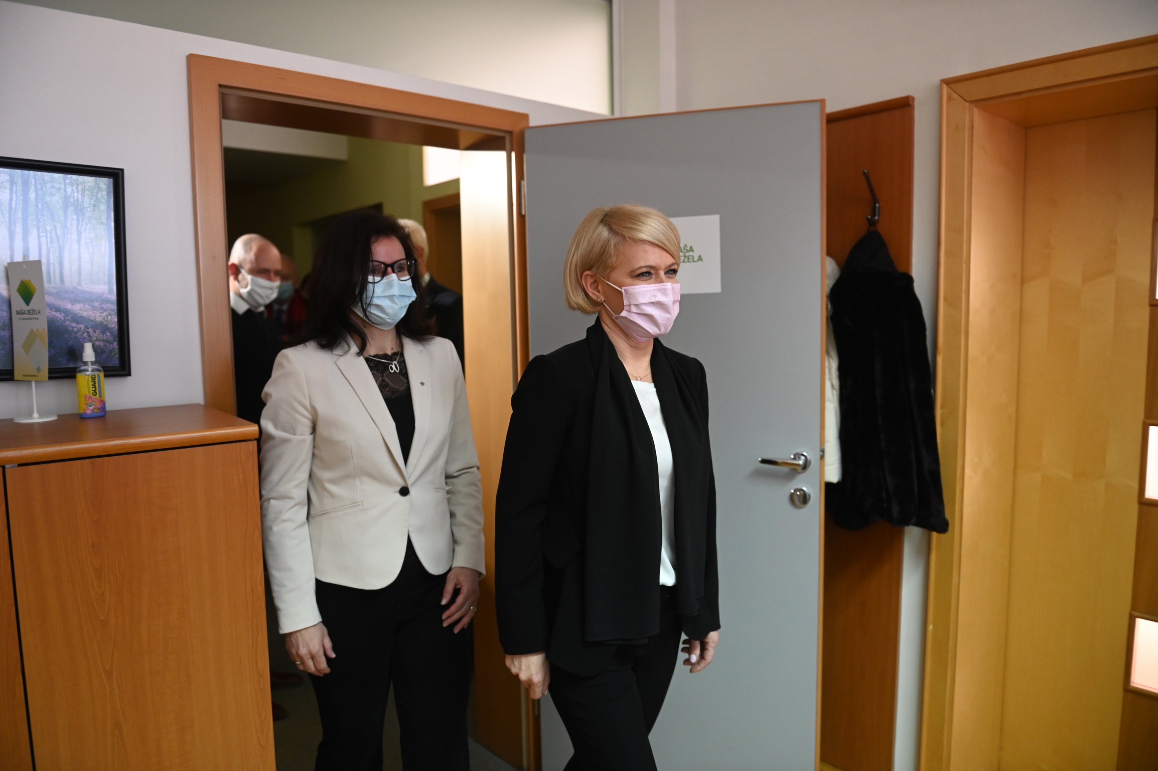 Naša dežela, aleksandra pivec