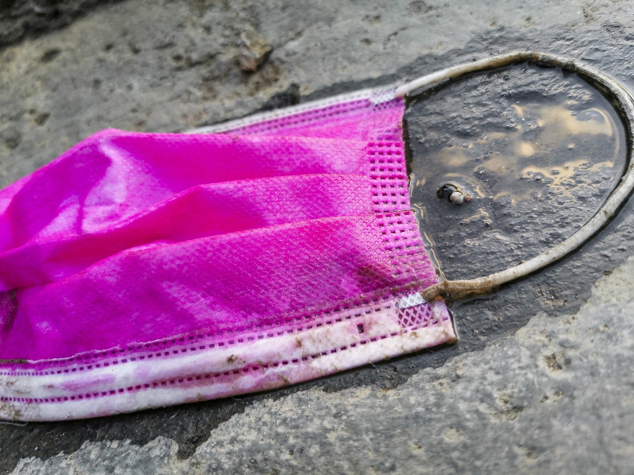 rožnate maske, italijanska policija