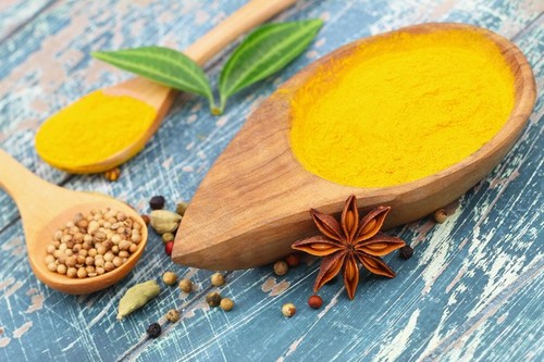 kurkuma, začimbe, kurkumin, koriander