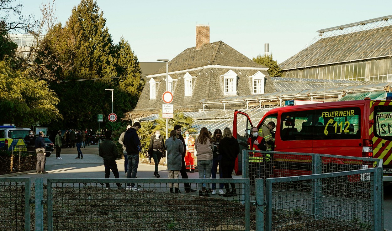 študenti, kampus, streljanje