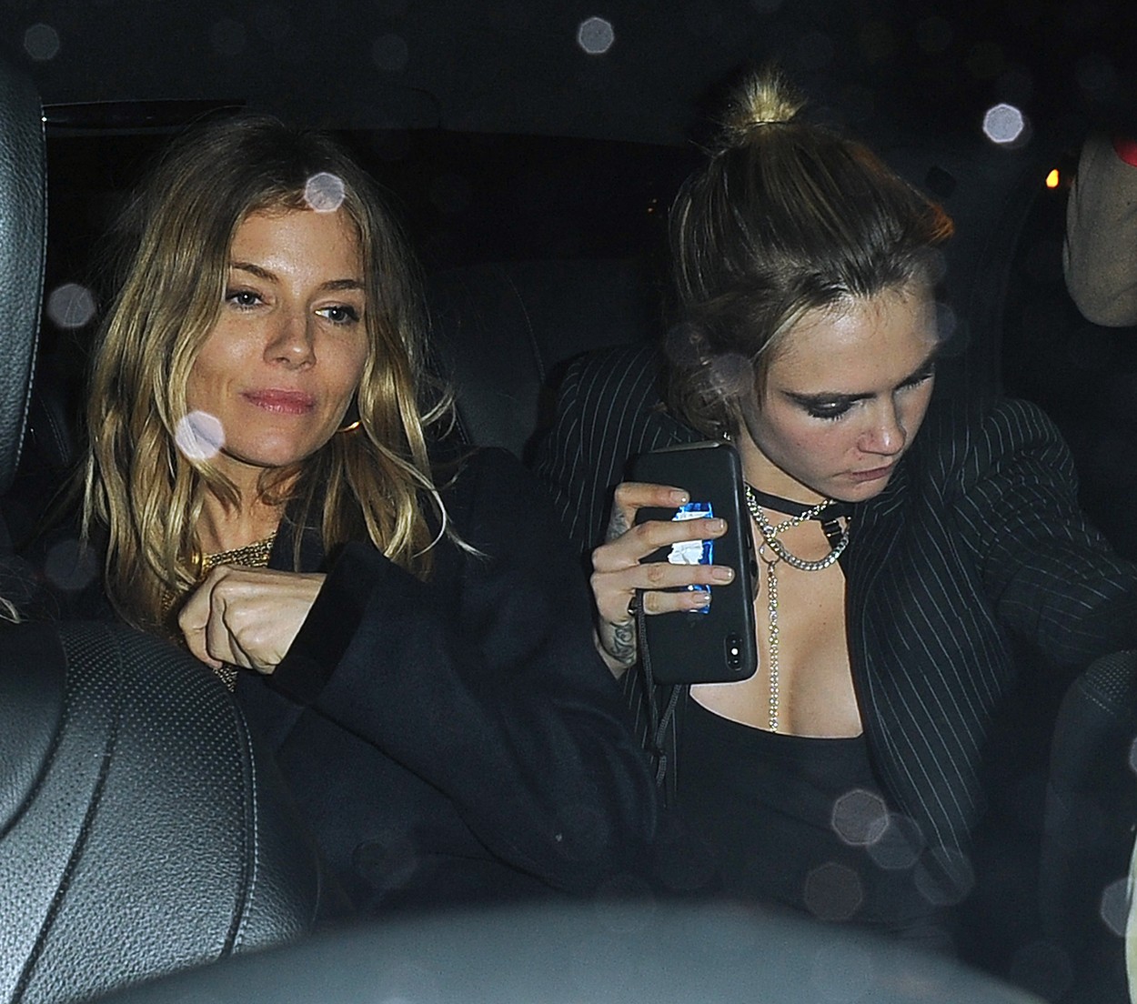 Cara Delevingne, Sienna Miller