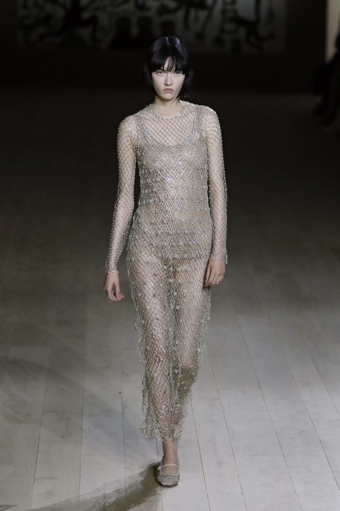 1643798861-christian-dior-haute-couture-682x1024.jpg