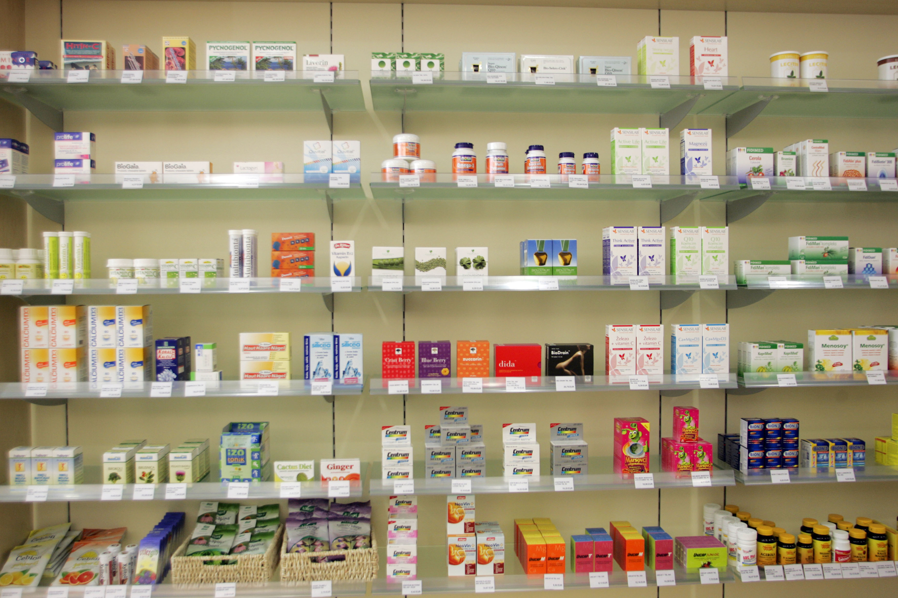 ZDRAVILA POLICE LEKARNA SISKA