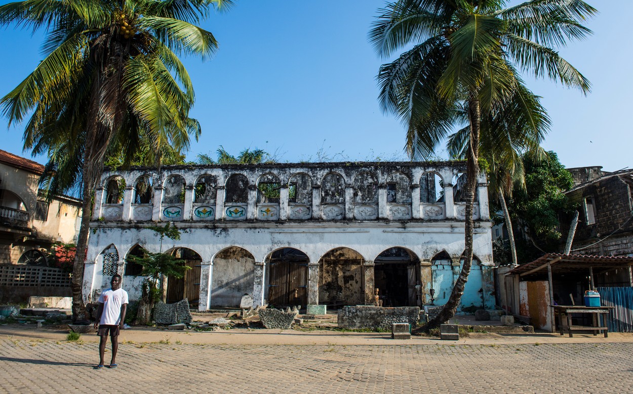 1644499988-Grand-Bassam.jpg