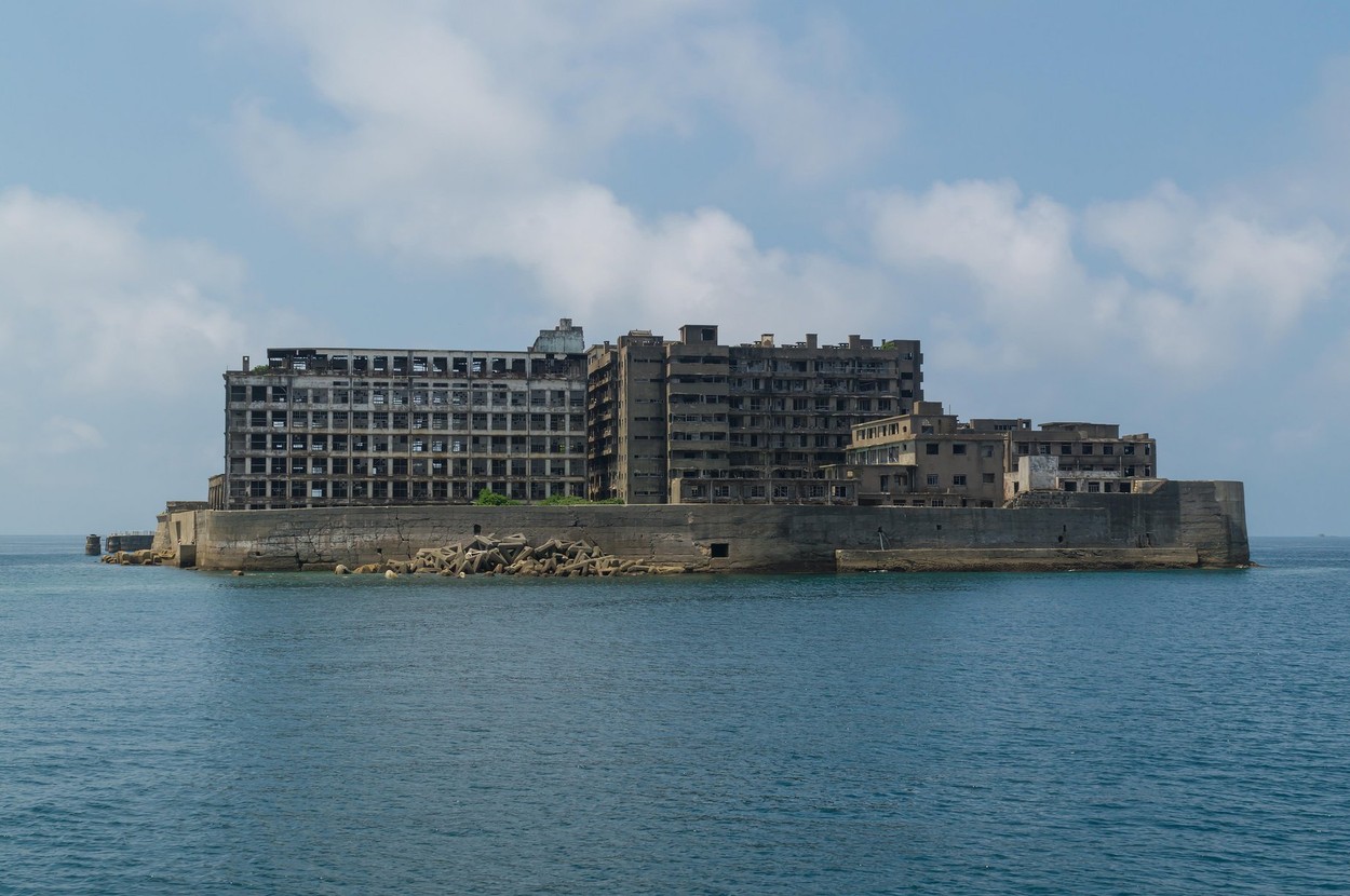 1644500176-Hashima.jpg