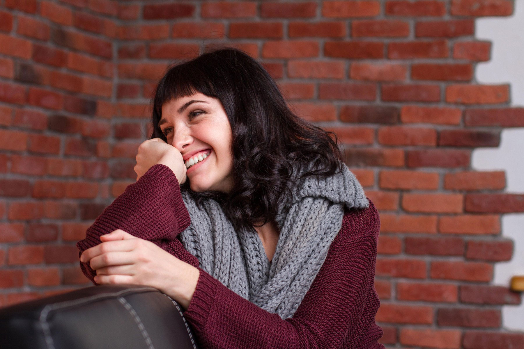 srečna ženska, smeh, optimizem