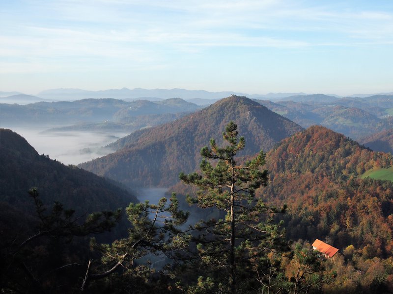 tošč, Polhorgrajski dolomiti
