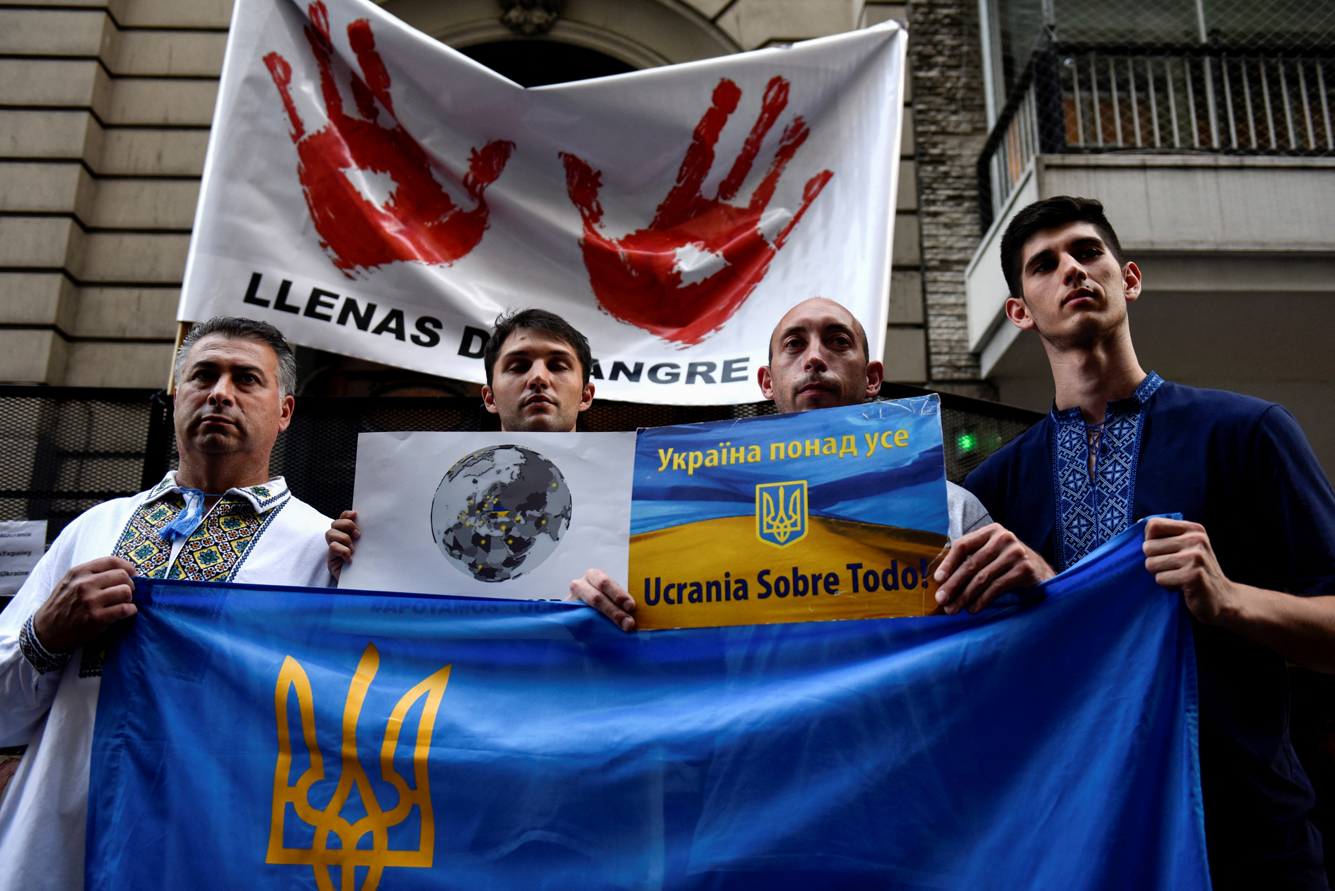 protesti v Buenos Airesu/REUTERS/Mariana Nedelcu
