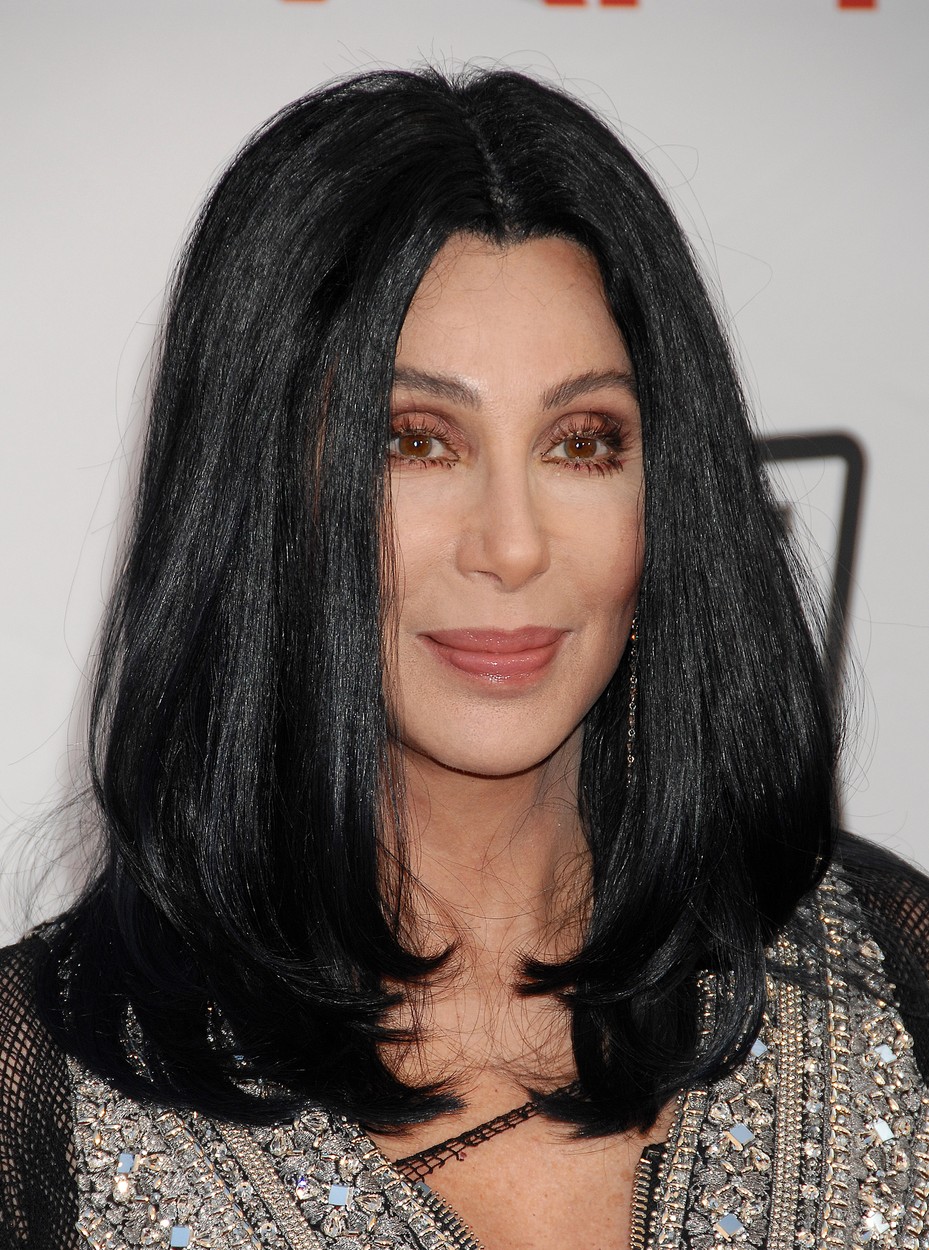 1647508511-Cher3.jpg